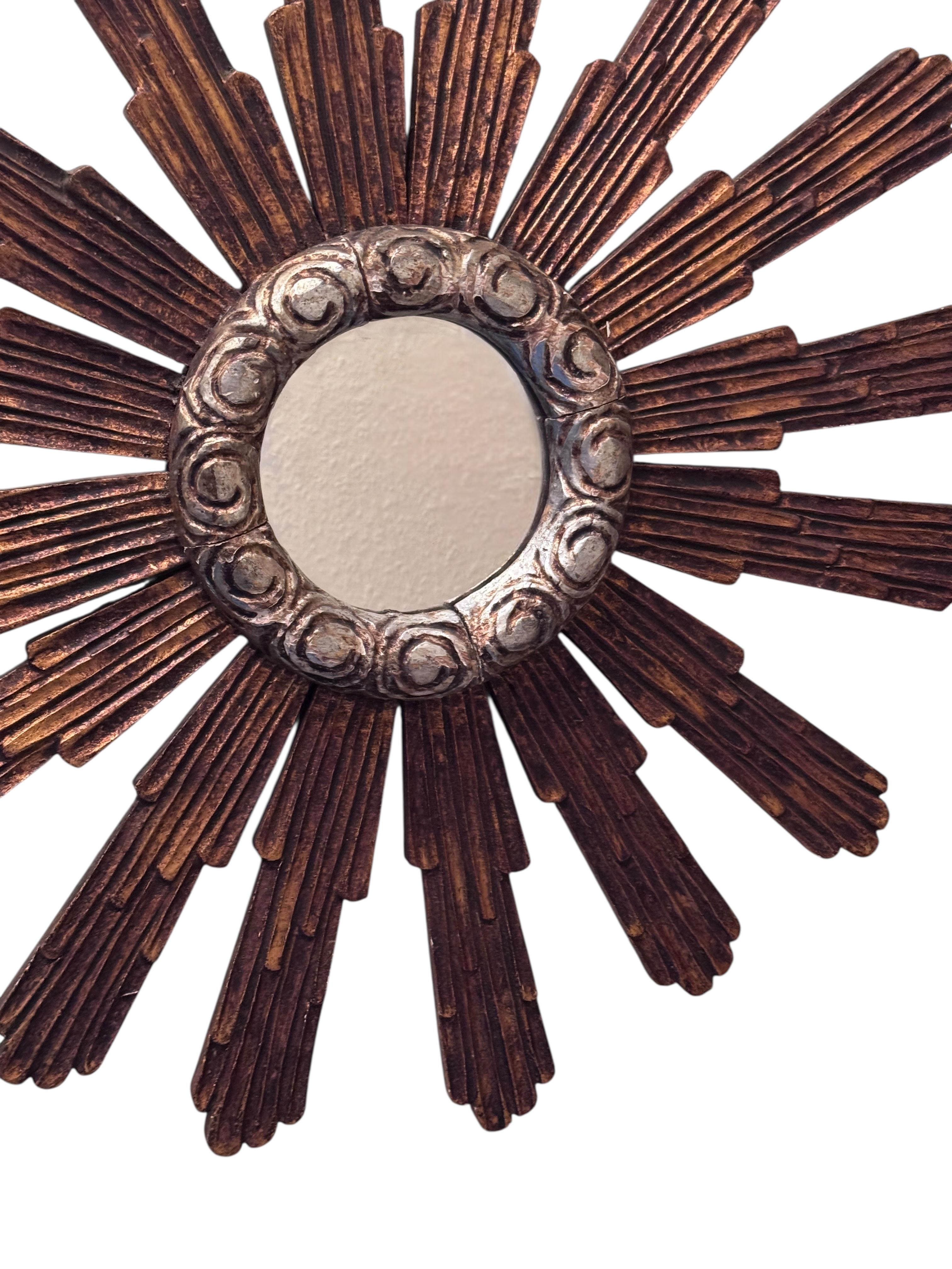 XIX secolo Monumentale specchio Sunburst Starburst di grandi dimensioni Wood, Italia 1910 o più vecchio in vendita