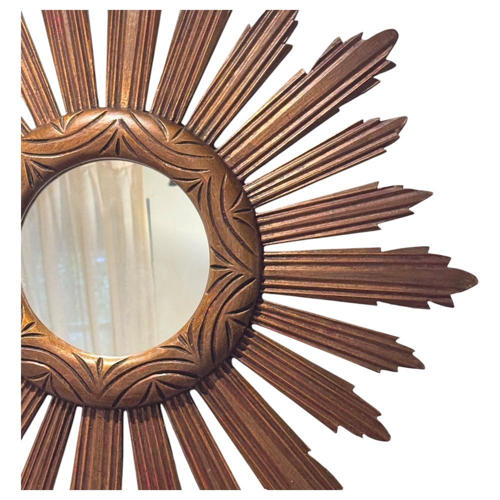 Monumentaler großer Sunburst Starburst Spiegel Wood, Italien, ca. 1950er Jahre (Handgeschnitzt) im Angebot