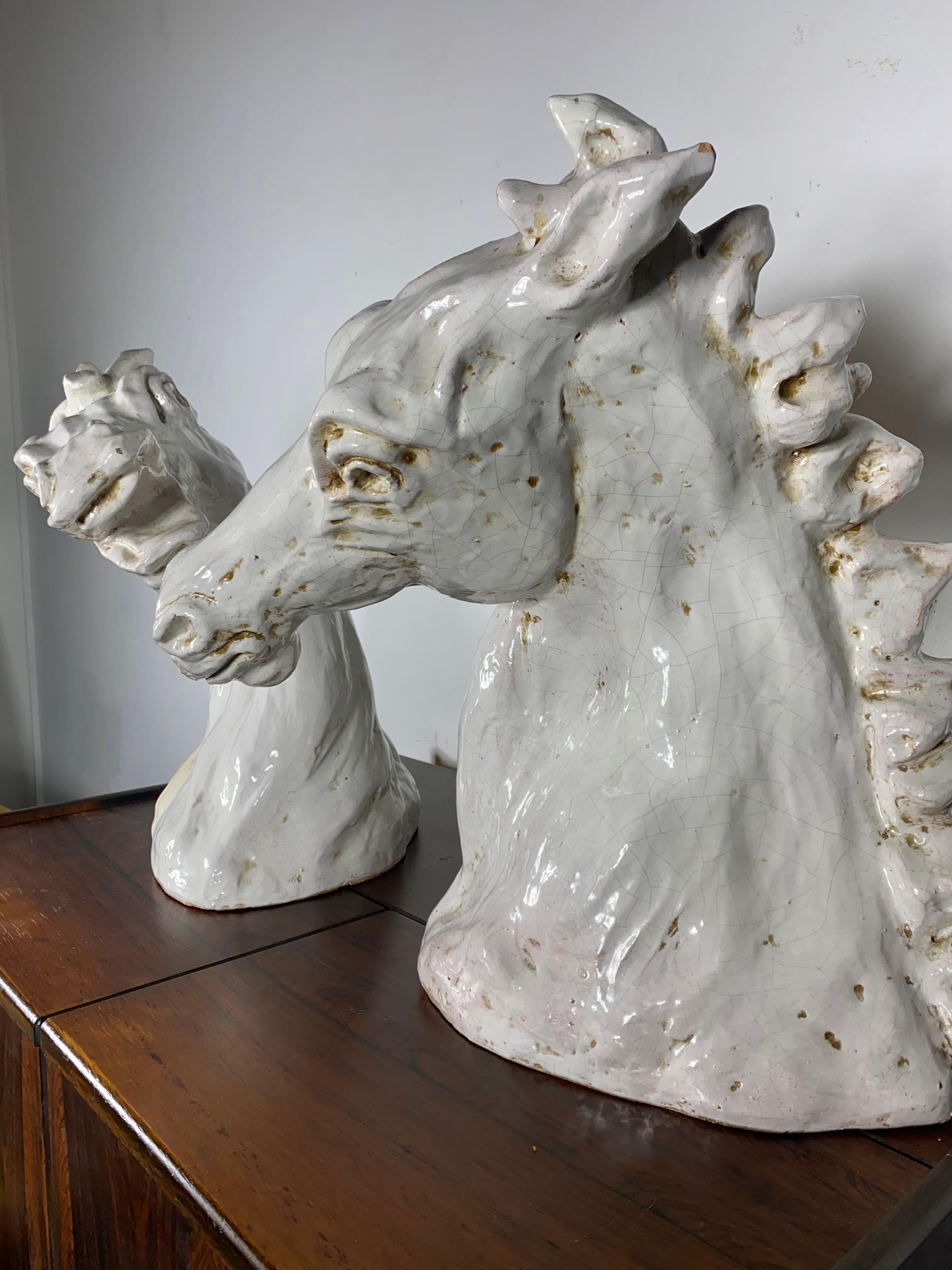 Monumental Stylized Studio Pottery Horse Head Sculptures ..Europian Bon état - En vente à Buffalo, NY