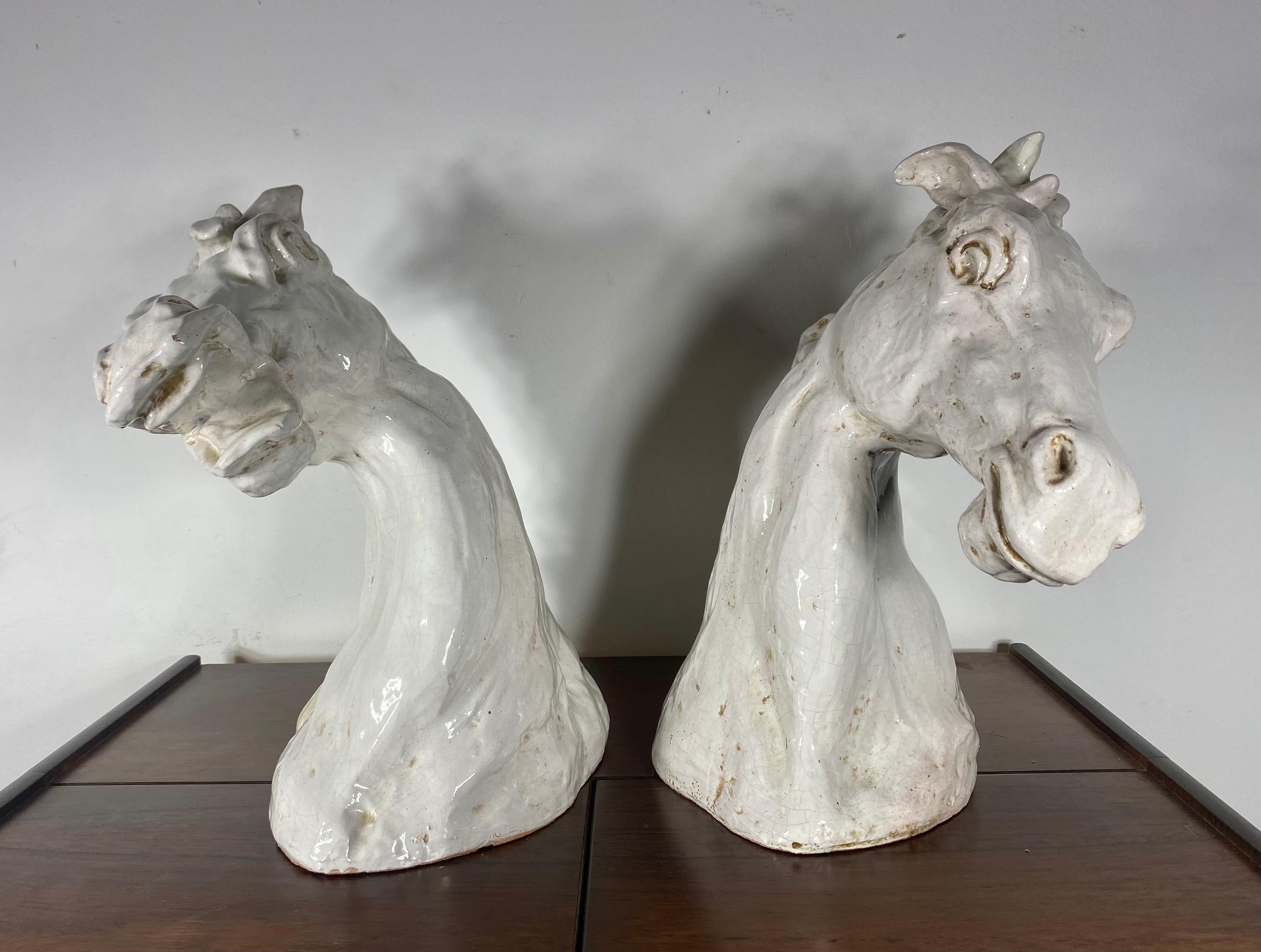 Milieu du XXe siècle Monumental Stylized Studio Pottery Horse Head Sculptures ..Europian en vente