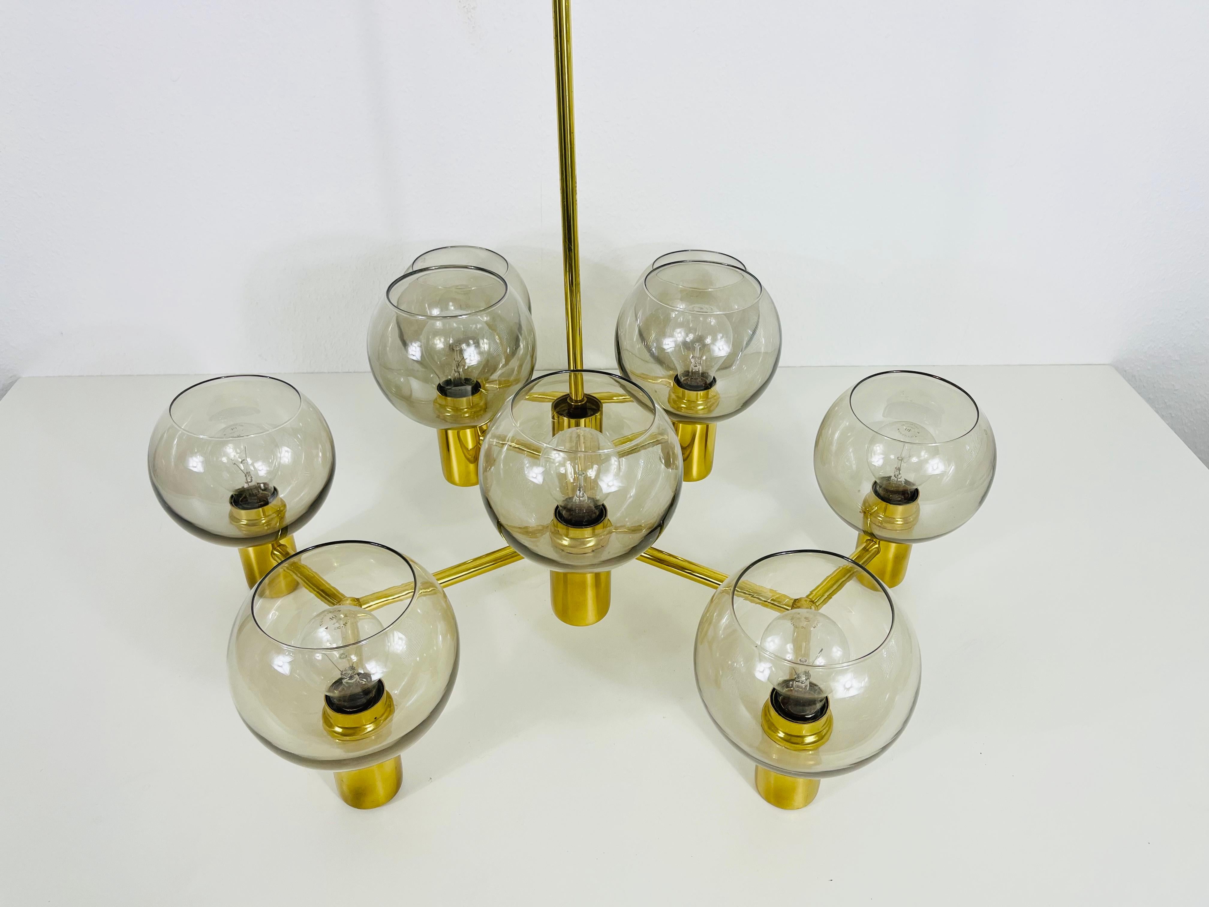 Monumental Swedish Mid-Century Modern Brass and Glass Chandelier, 1960s For Sale 2