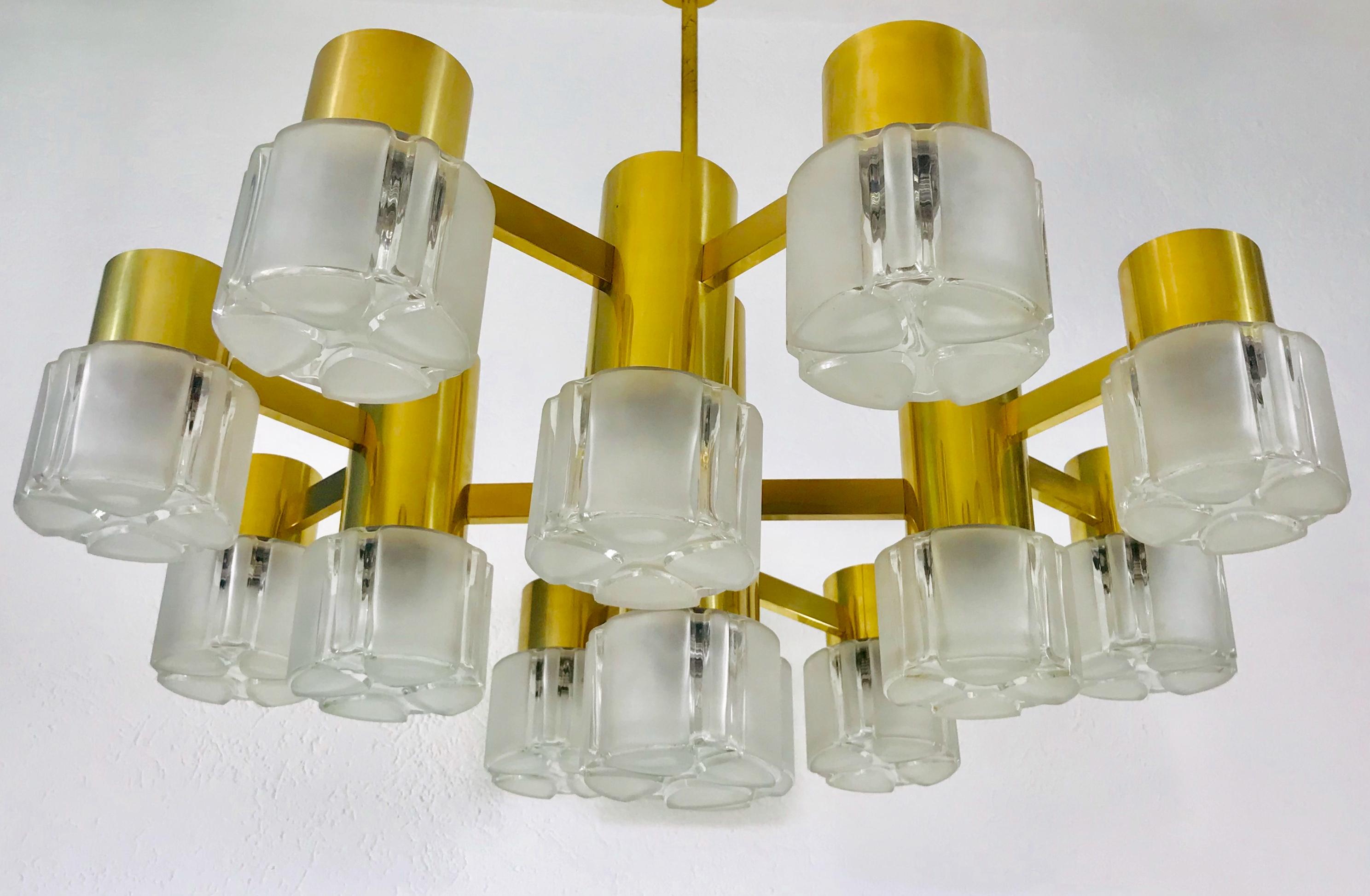 Monumental Swedish Mid-Century Modern Brass and Ice Glass Chandelier, 1960s For Sale 8