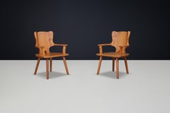 Monumentale Sessel aus schwedischem Kiefernholz, 1950er Jahre - Skulpturale Rustikale Modernität