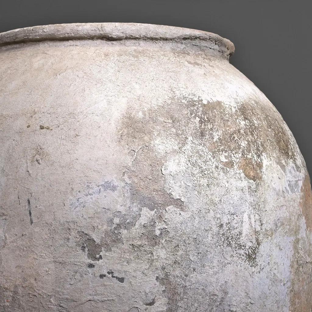 Fatto a mano Vaso d'acqua monumentale in terracotta, ceramica artigianale, Java. in vendita