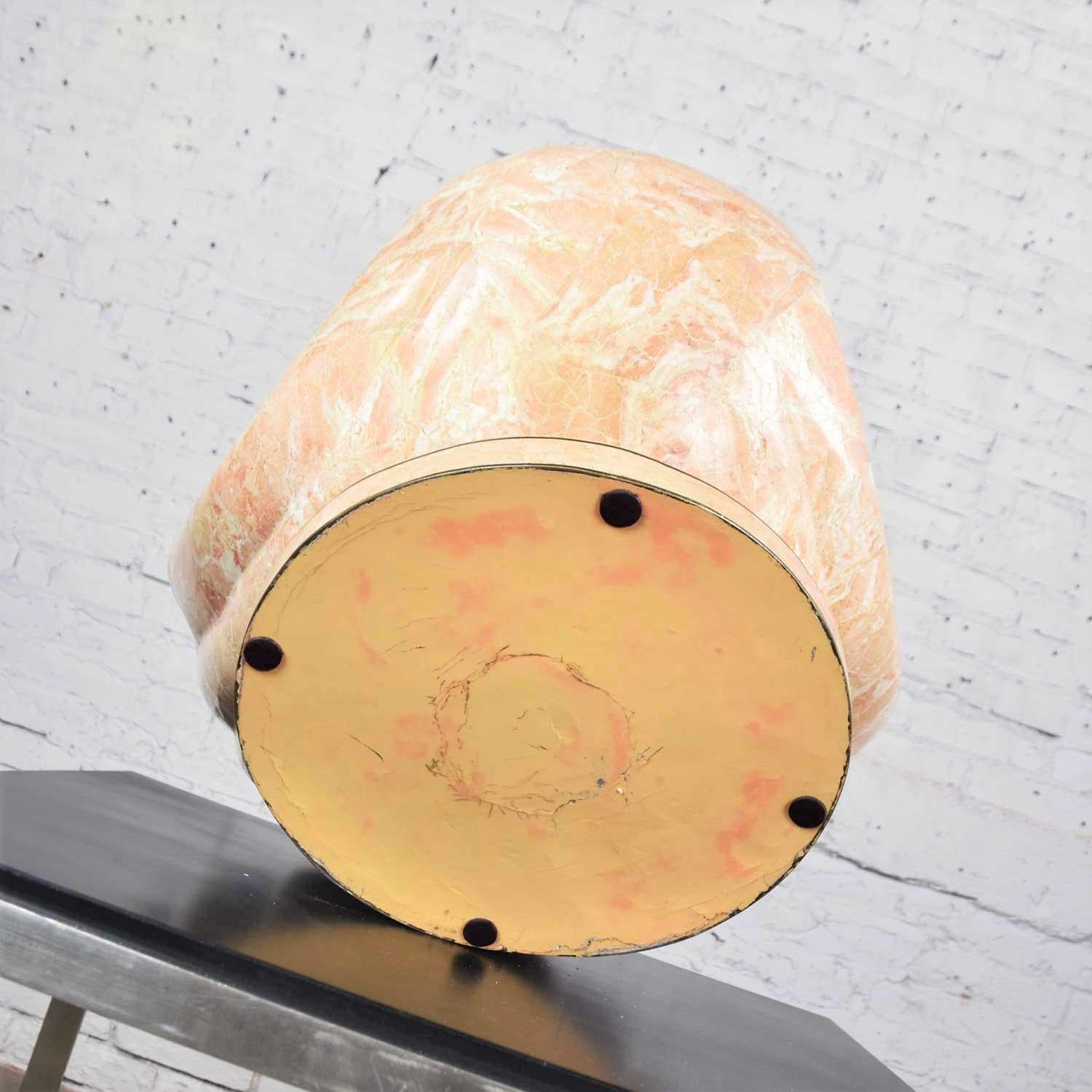 clam shell table
