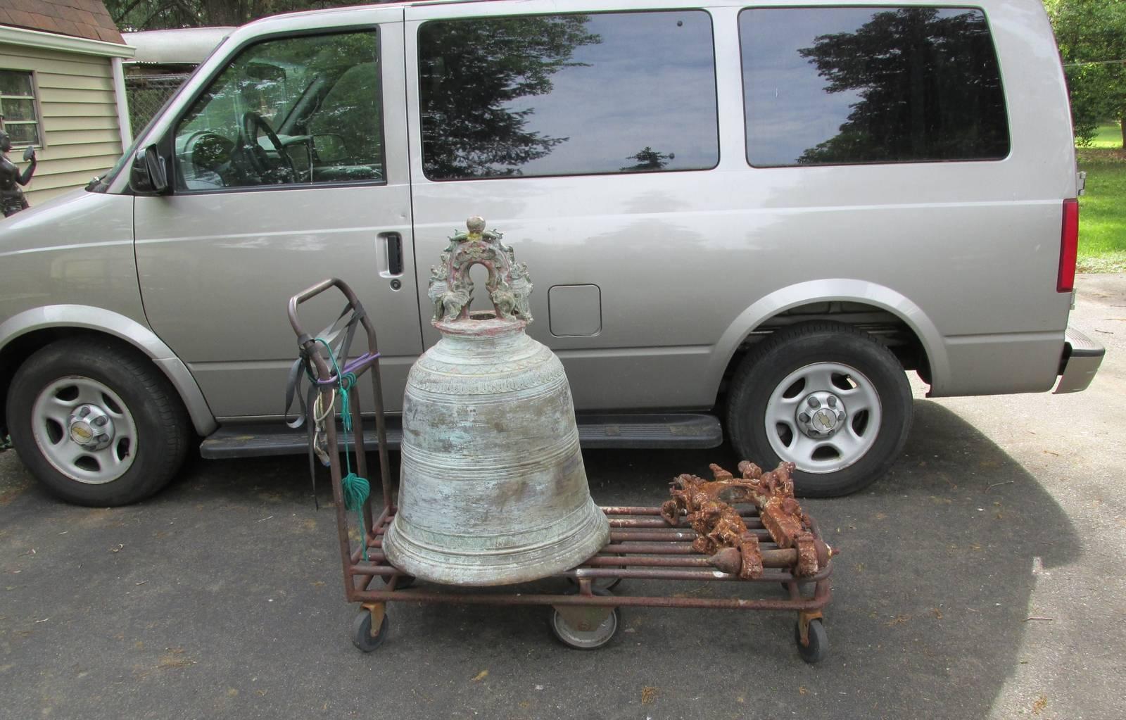Monumental Burmese Bronze and Iron Temple Bell For Sale 4
