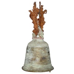 Campana monumentale del tempio birmano in bronzo e ferro