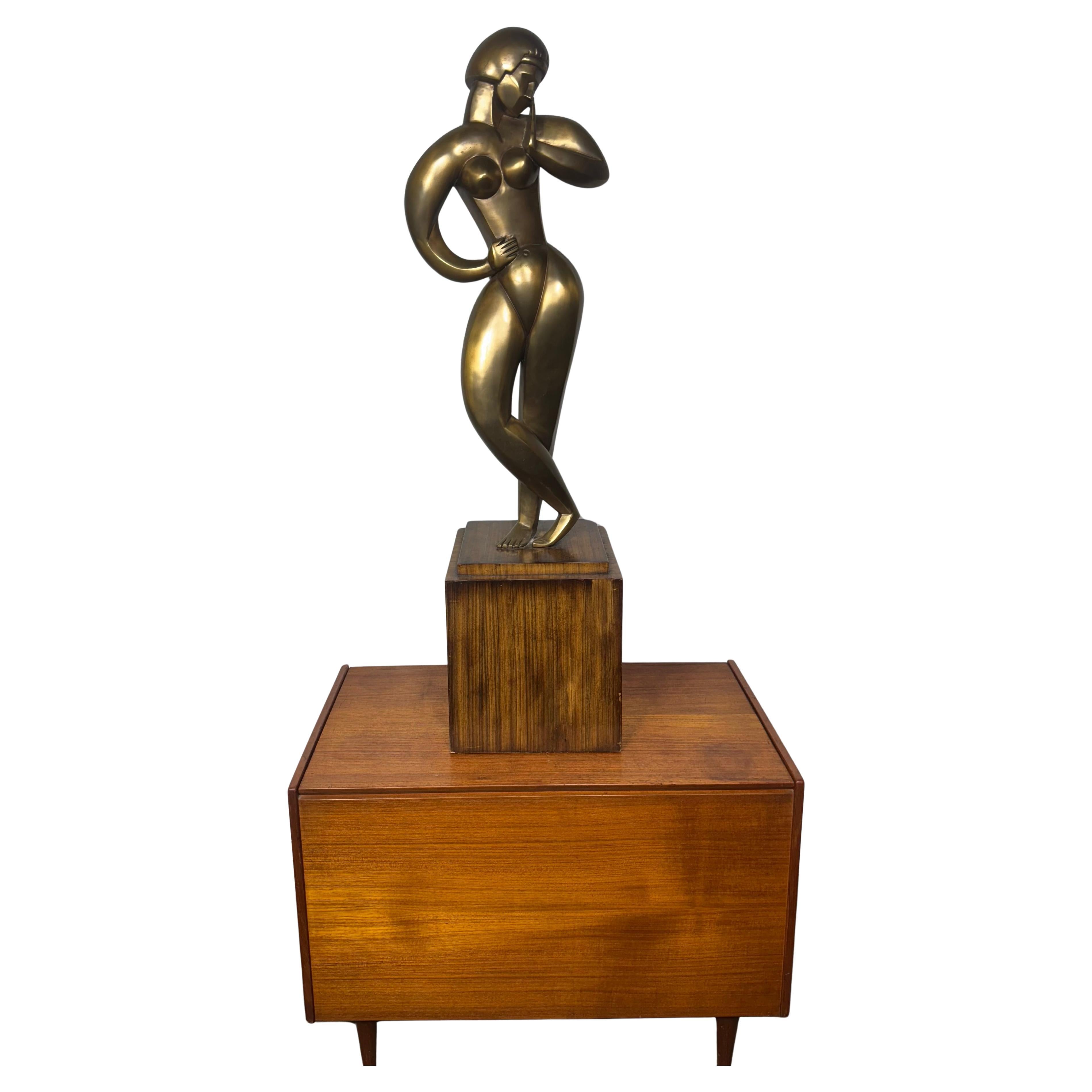 Monumentale Theodore Alexander Contrapposto ottone/bronzo Nudo femminile stilizzato in vendita