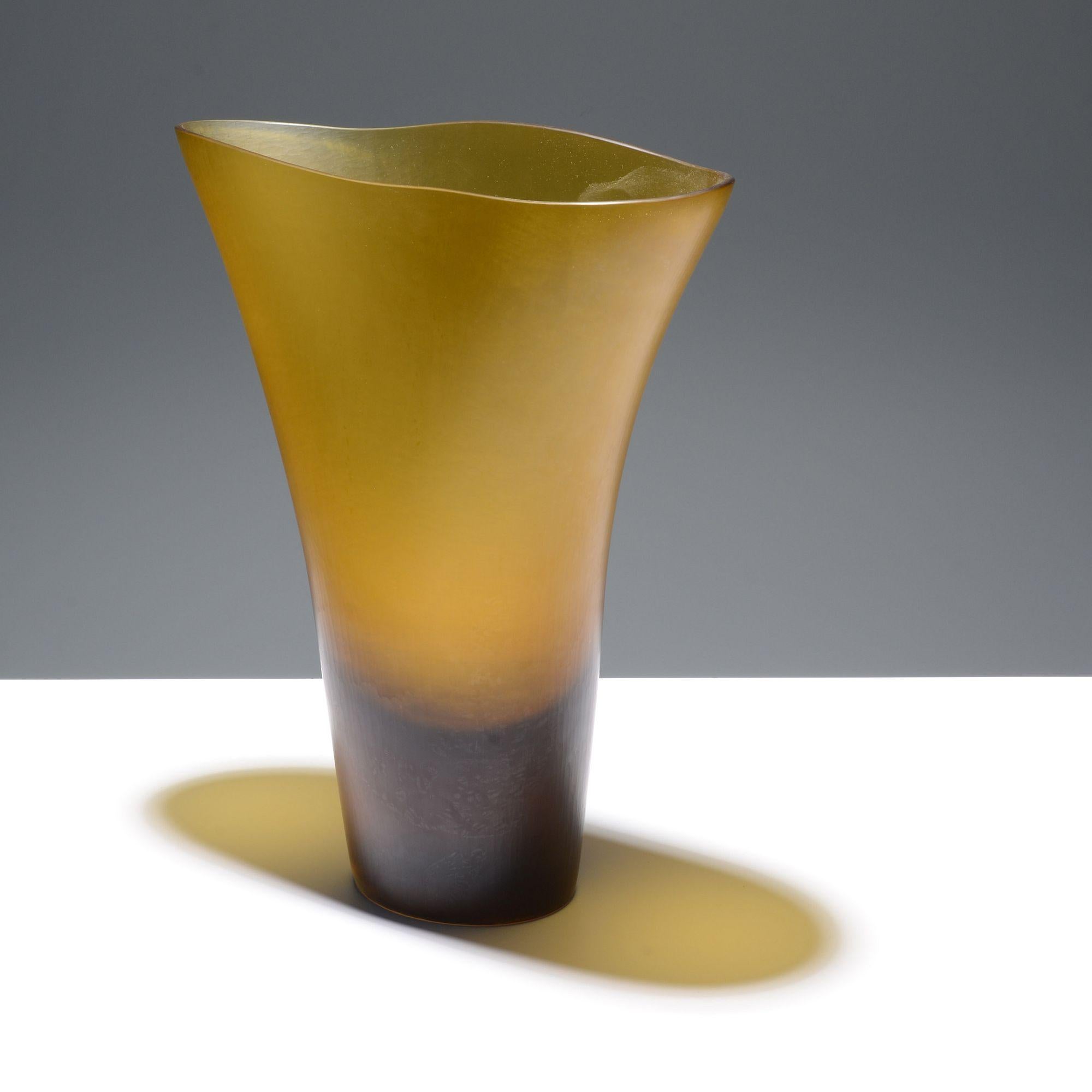 XX secolo Vaso monumentale Tobia Scarpa BATTUTO, 17.5 