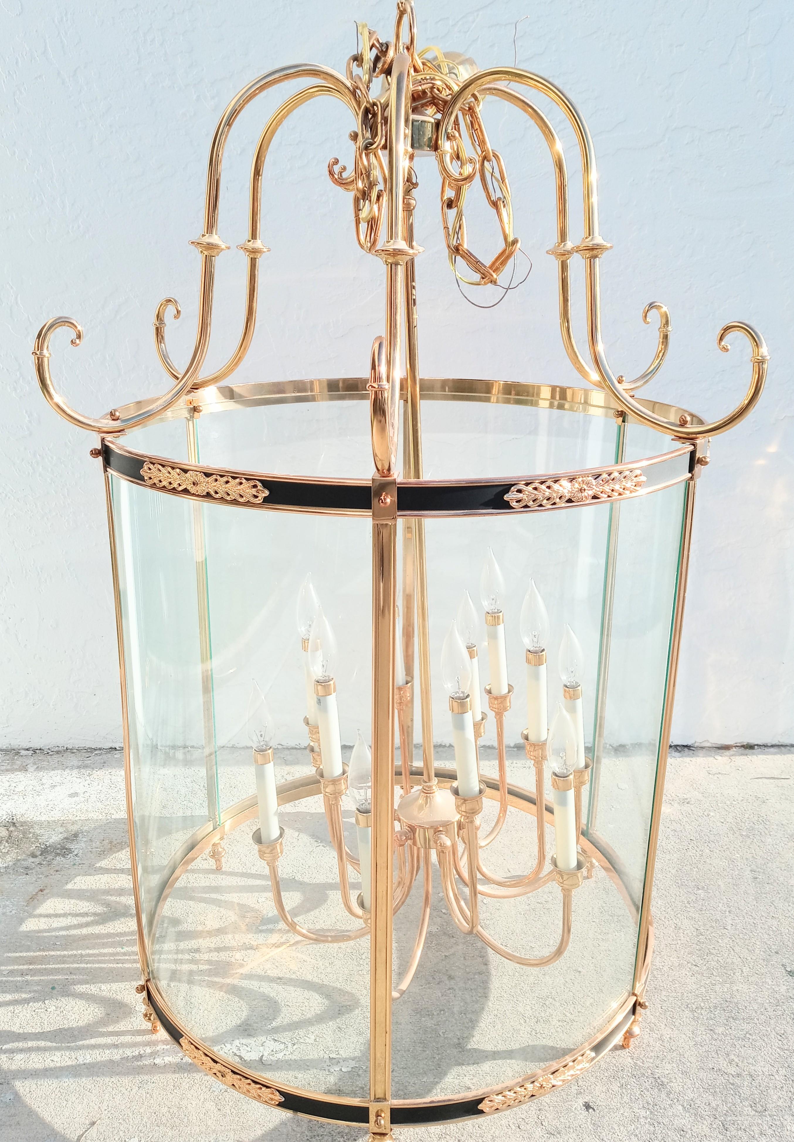 Monumental Traditional Brass Curved Glass 12 Light Foyer Cylindrical Chandelier For Sale 2