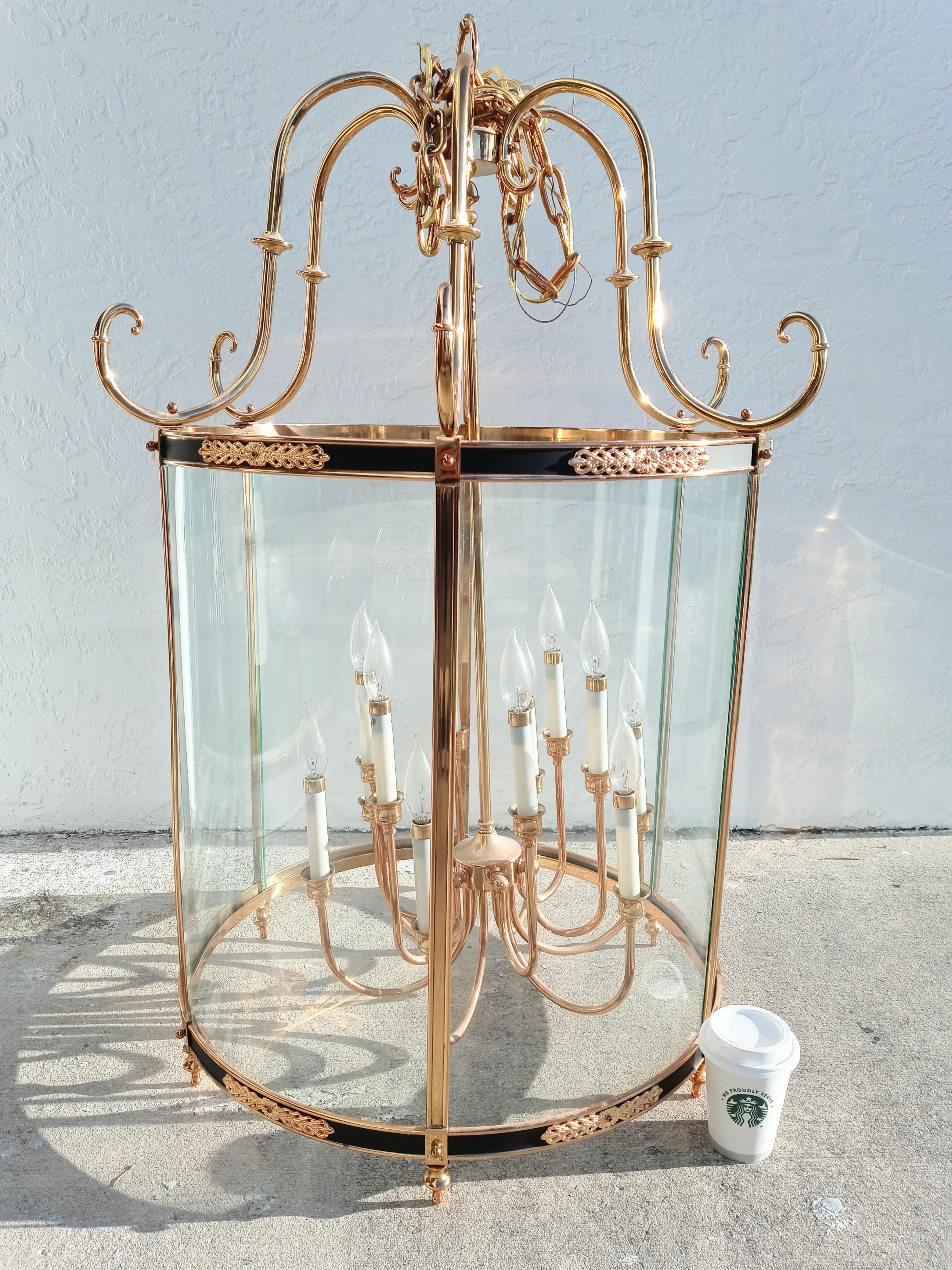 Monumental Traditional Brass Curved Glass 12 Light Foyer Cylindrical Chandelier For Sale 3