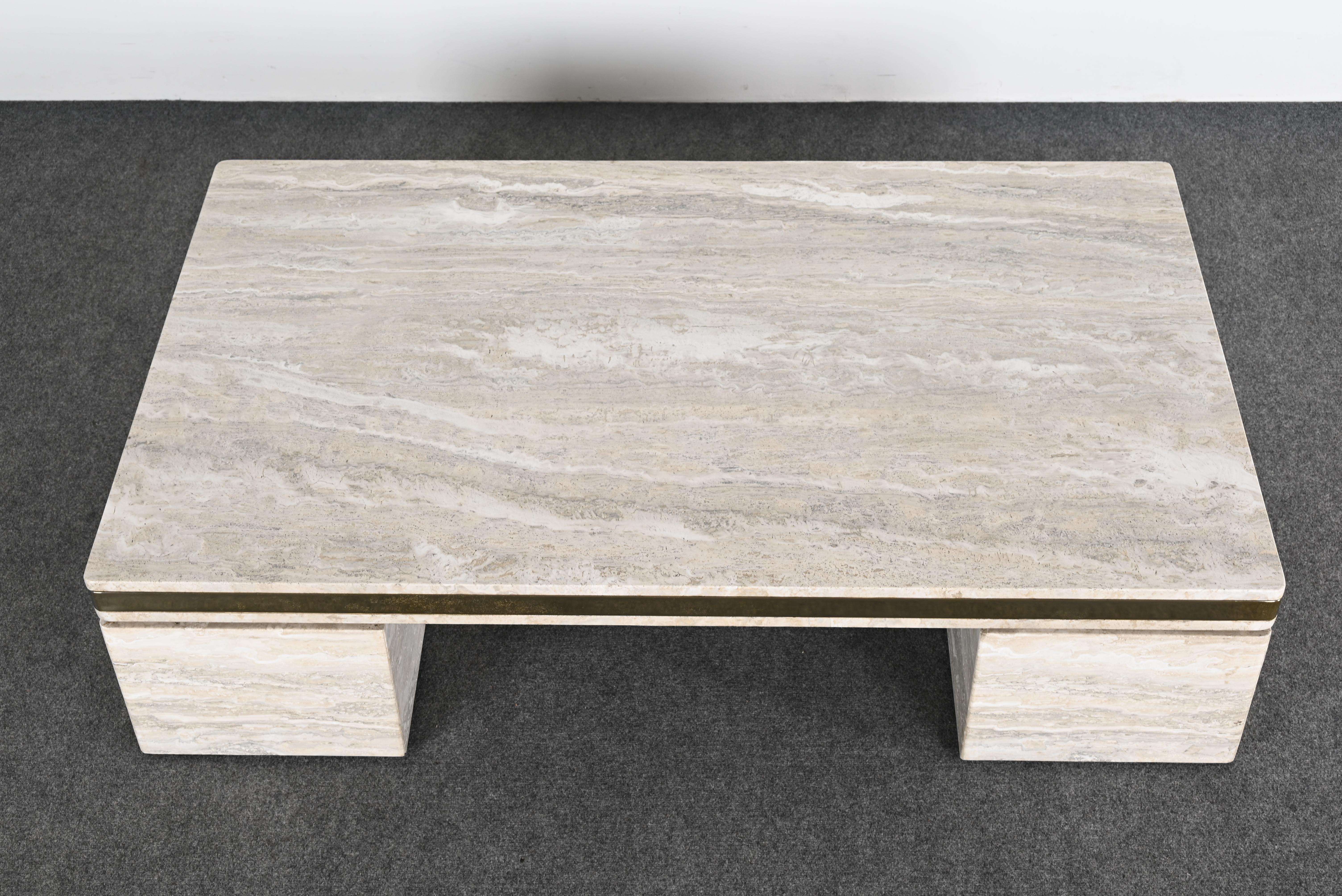Fin du 20e siècle Table basse monumentale en travertin et acier inoxydable style Karl Springer en vente