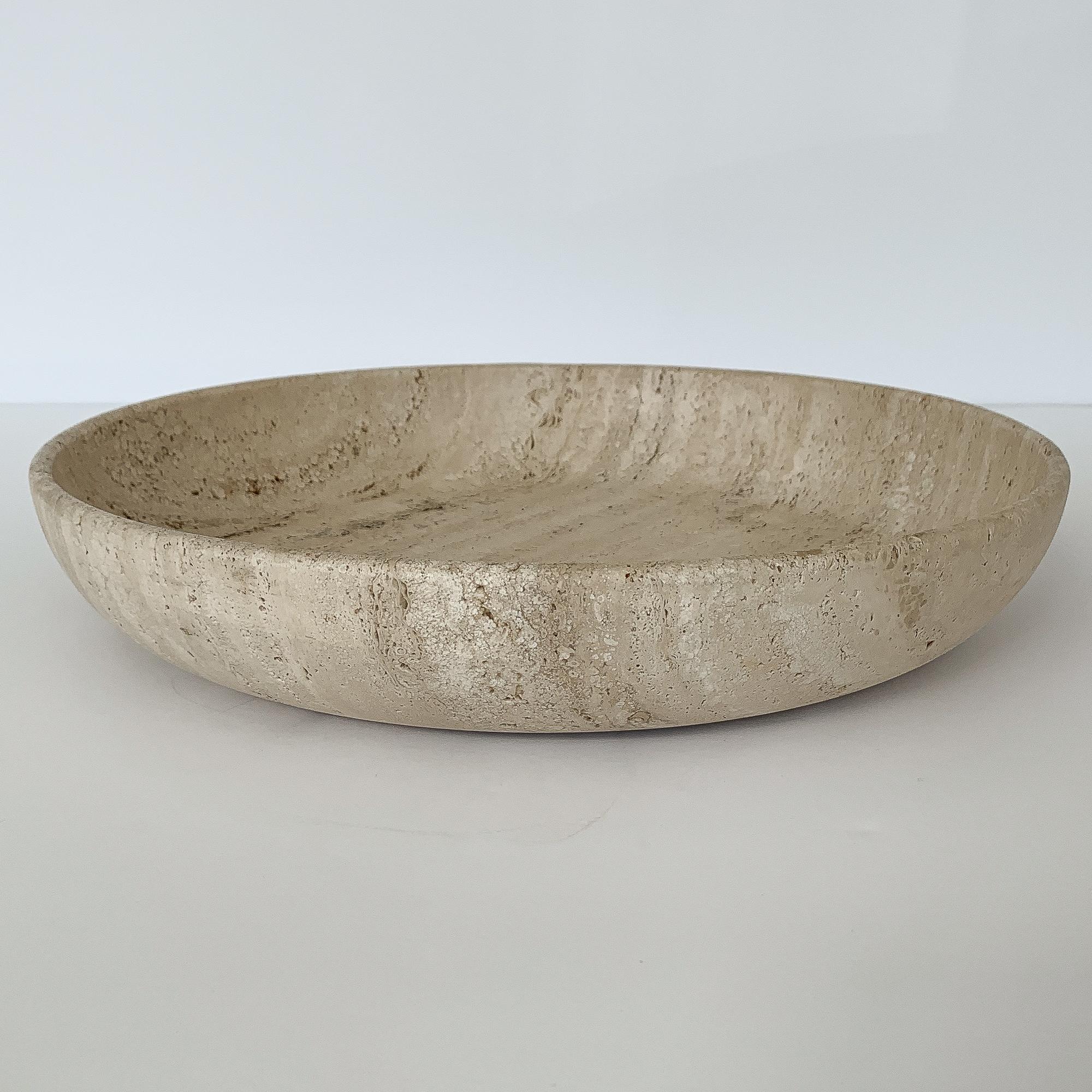 Monumental Travertine Bowl Centrepiece by Giusti and Di Rosa for Up & Up In Excellent Condition In Chicago, IL