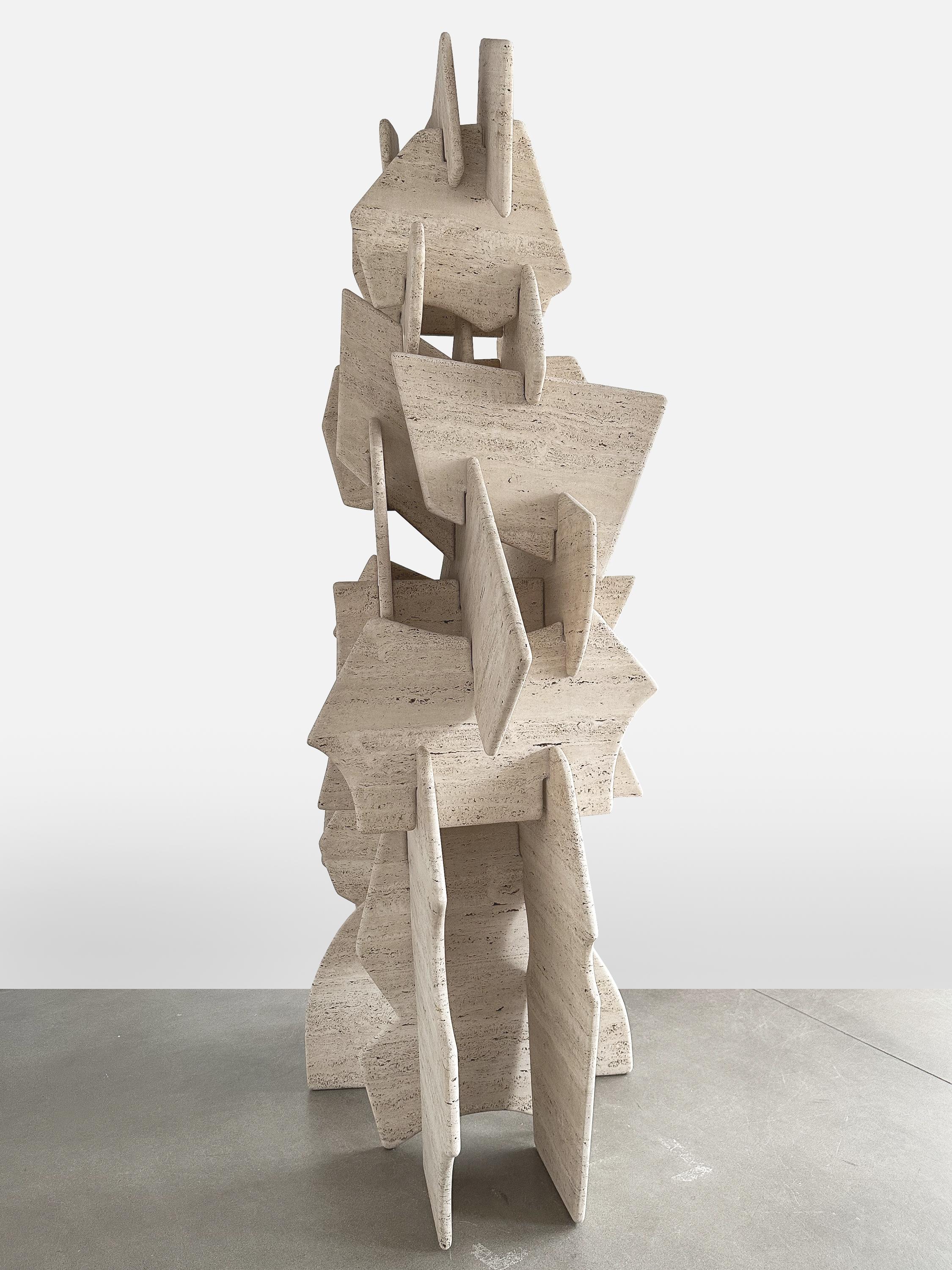 Monumentale Travertin-Skulptur „Matrix“ von Robert Winslow im Angebot 4