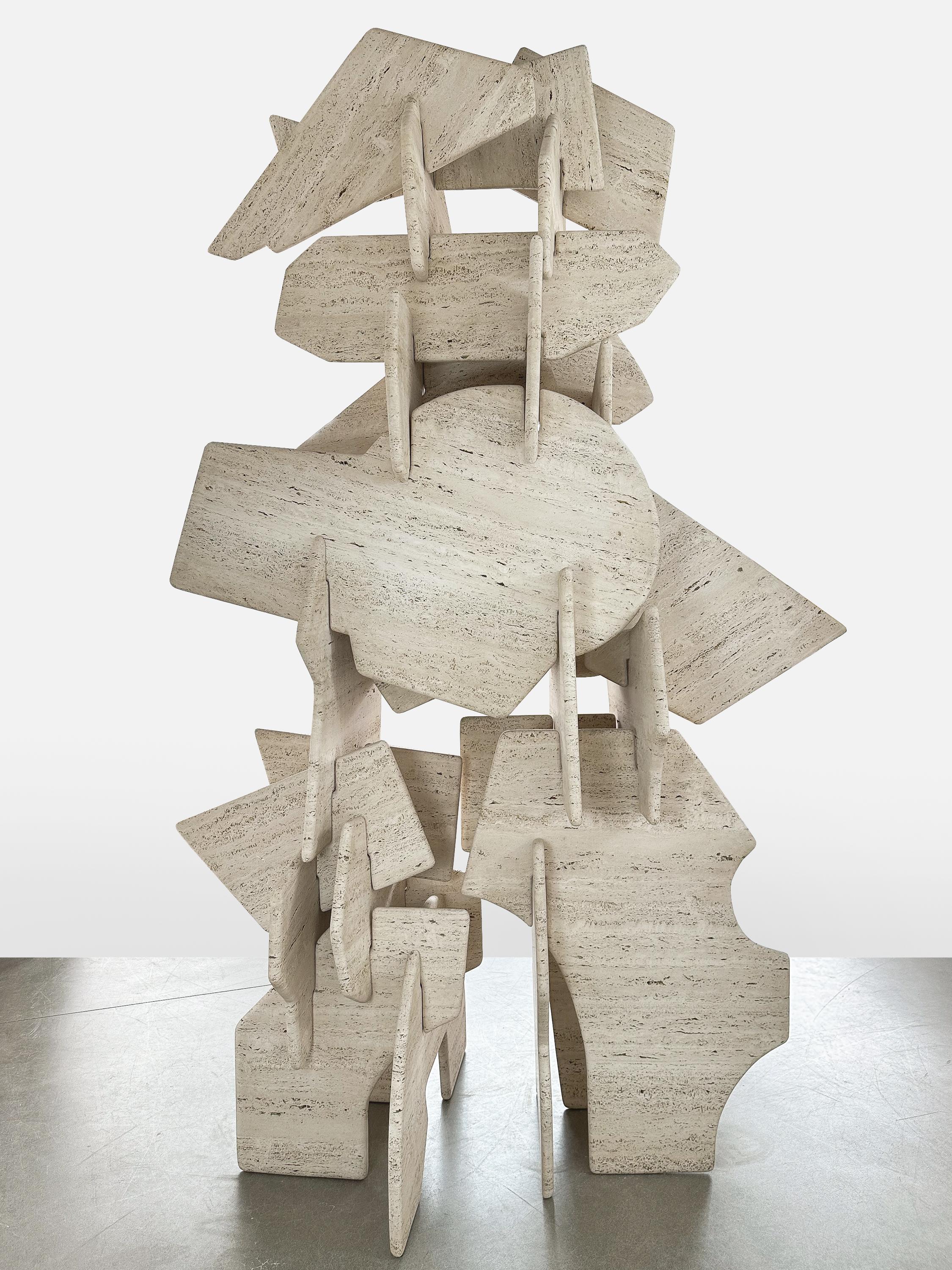 Monumentale Travertin-Skulptur „Matrix“ von Robert Winslow im Angebot 6