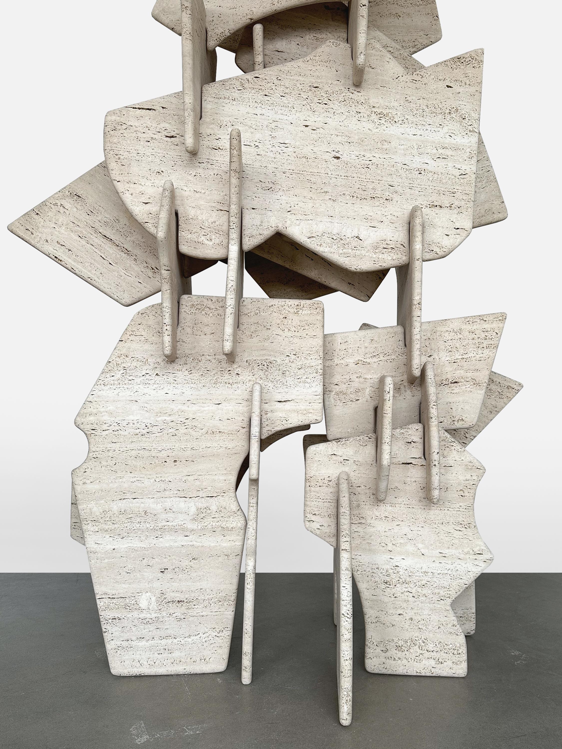 Monumentale Travertin-Skulptur „Matrix“ von Robert Winslow im Angebot 9