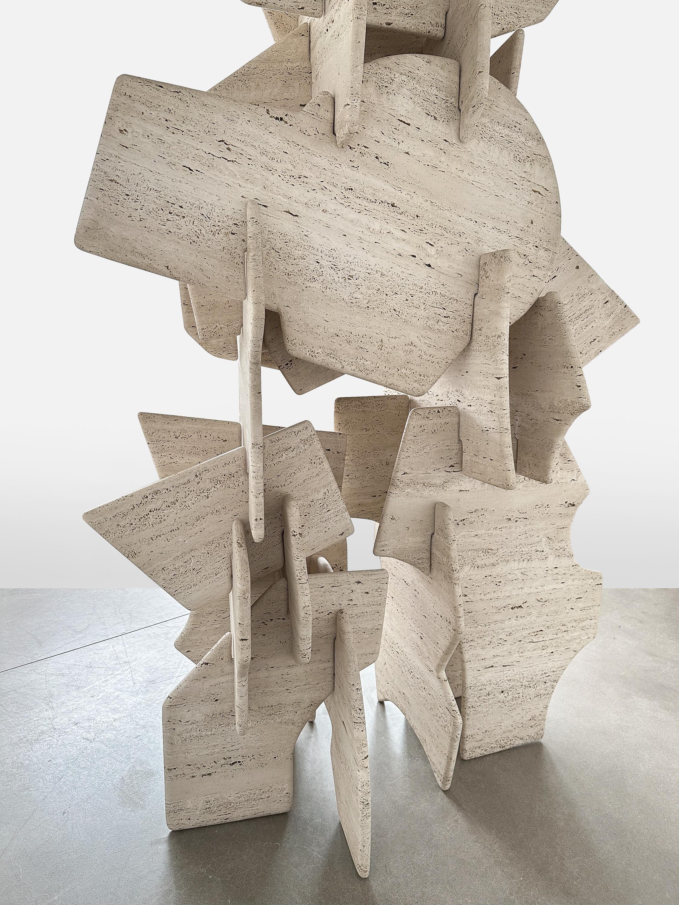 Monumentale Travertin-Skulptur „Matrix“ von Robert Winslow im Angebot 10