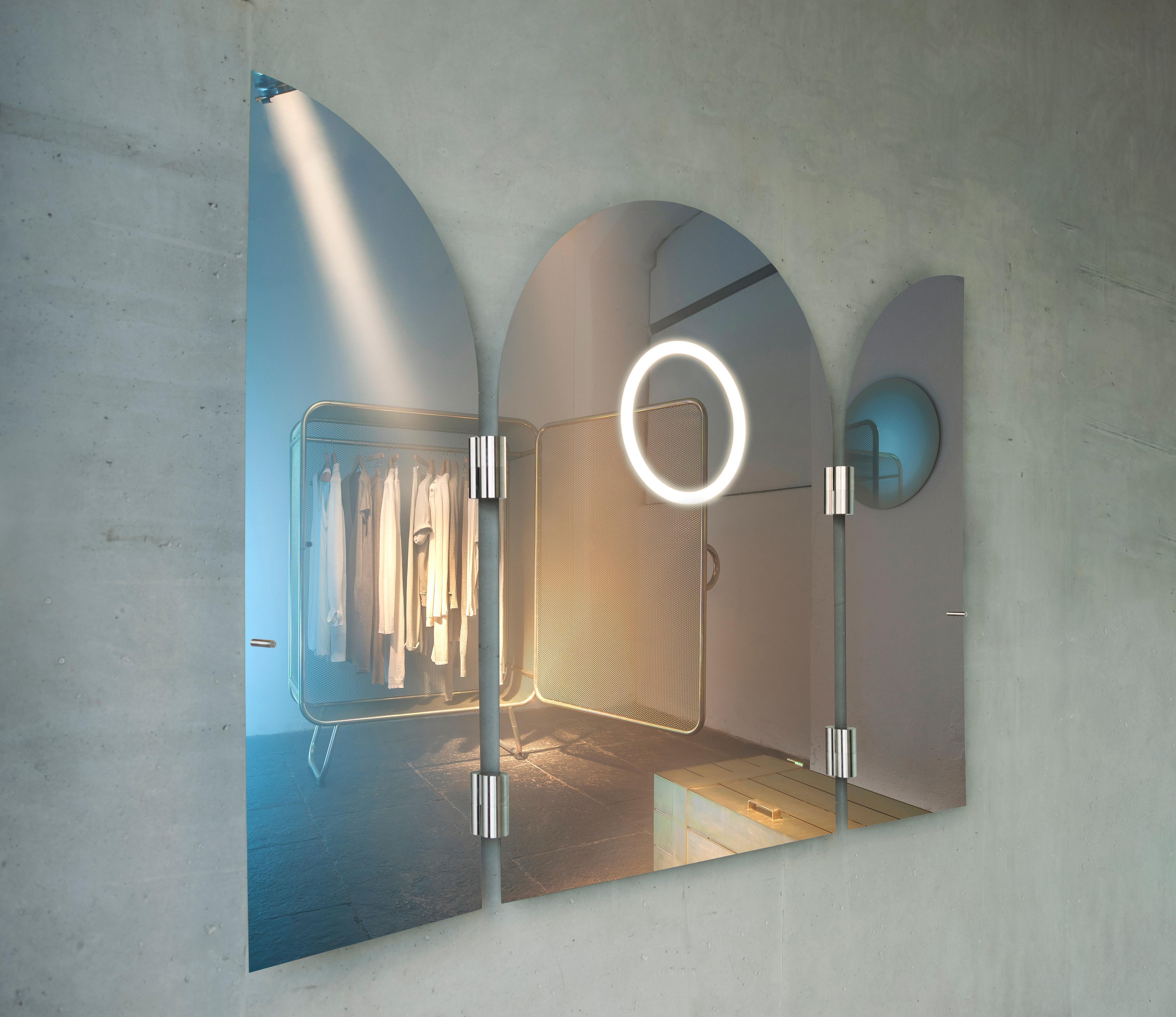 Monumental Triptychs Enlighted Mirror by Jesse Visser In New Condition For Sale In Geneve, CH