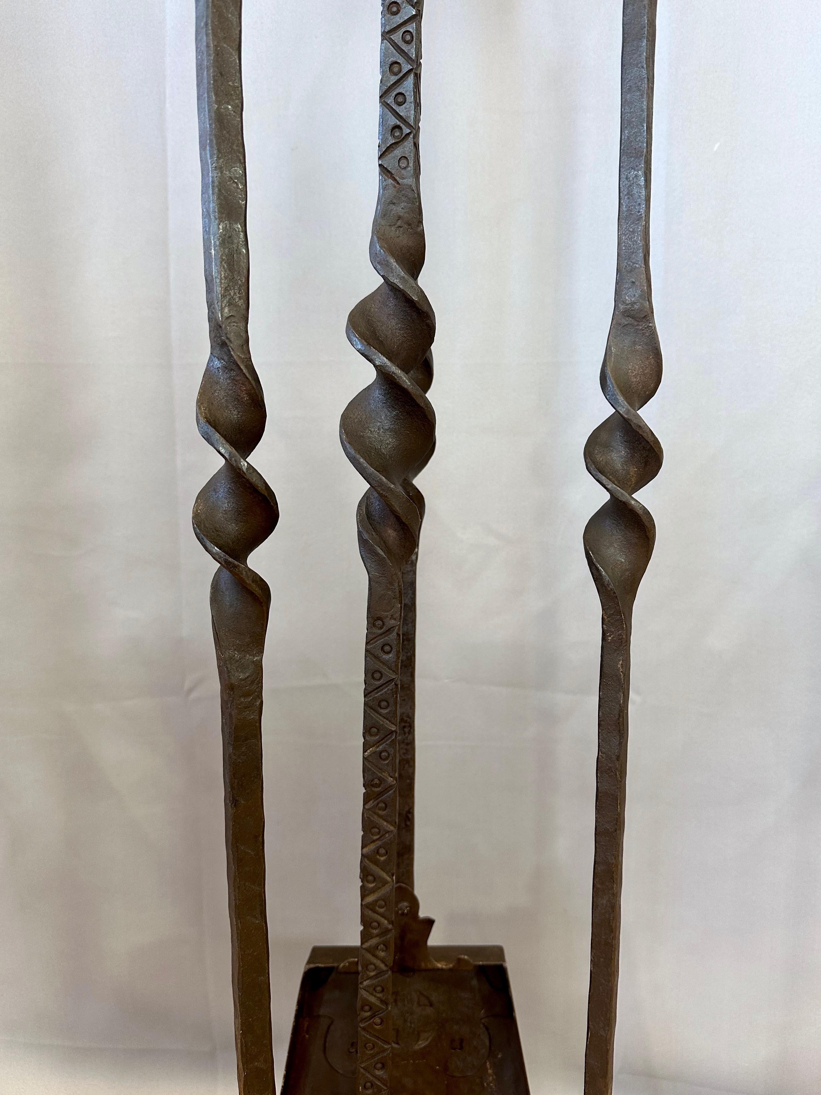 Monumental Tudor Arts and Crafts Wrought Iron Fireplace Tool Set, c. 1900 In Good Condition For Sale In San Francisco, CA