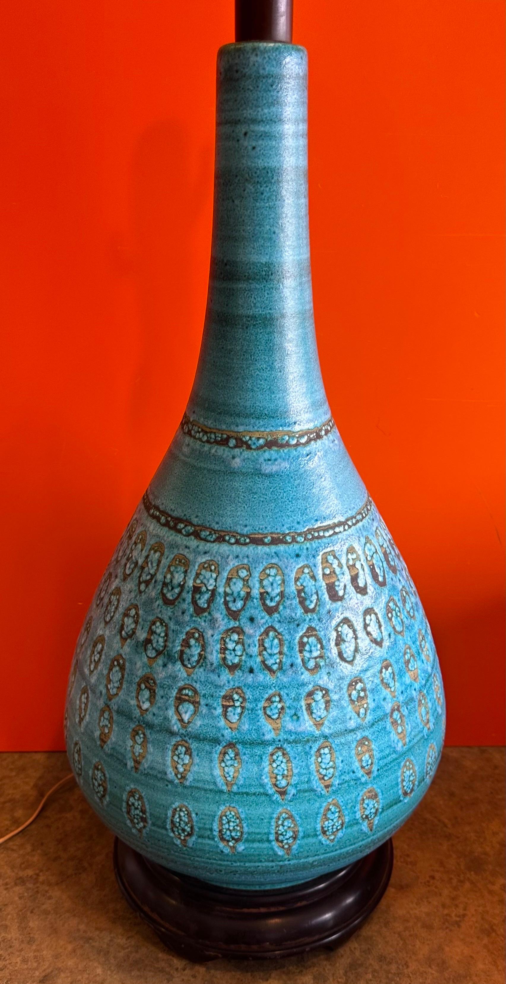Monumental Turquoise Glazed Ceramic Lamp by Aldo Londi for Bitossi In Good Condition For Sale In San Diego, CA
