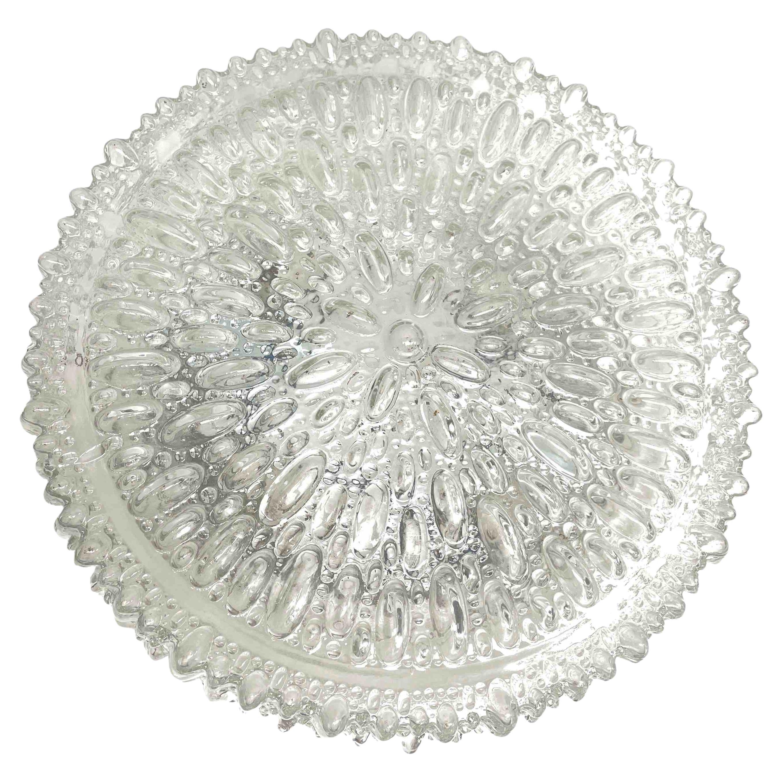 Plafonnier encastré monumental en verre bullé de style Tynell Limburg, années 1960