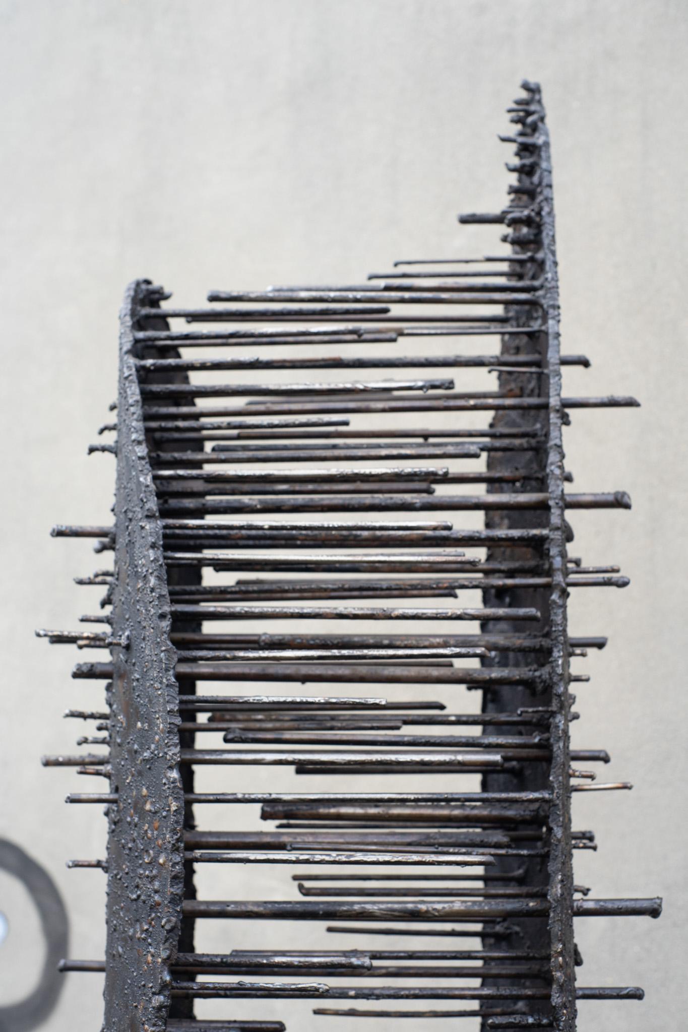 Escultura monumental y única de James Bearden de la serie de vacíos 