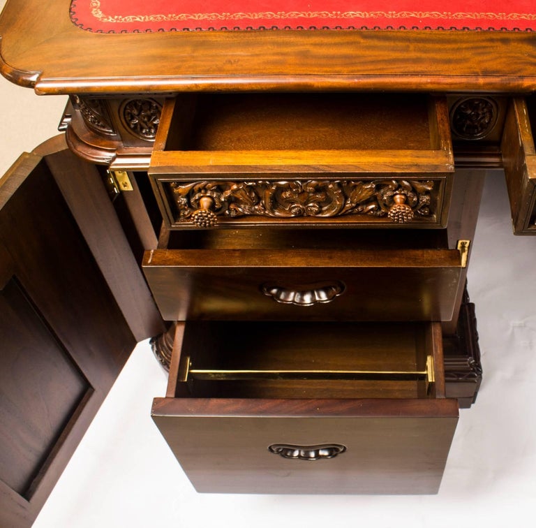 Monumental US Presidents Resolute Partners Desk, 20th Century at