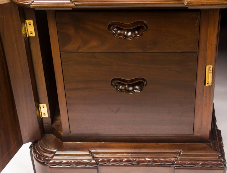 Monumental US Presidents Resolute Partners Desk, 20th Century at