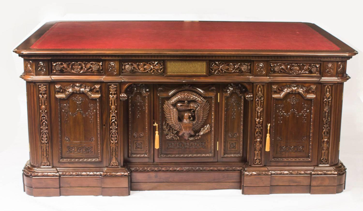 Monumental Us Presidents Resolute Partners Desk 20th Century At
