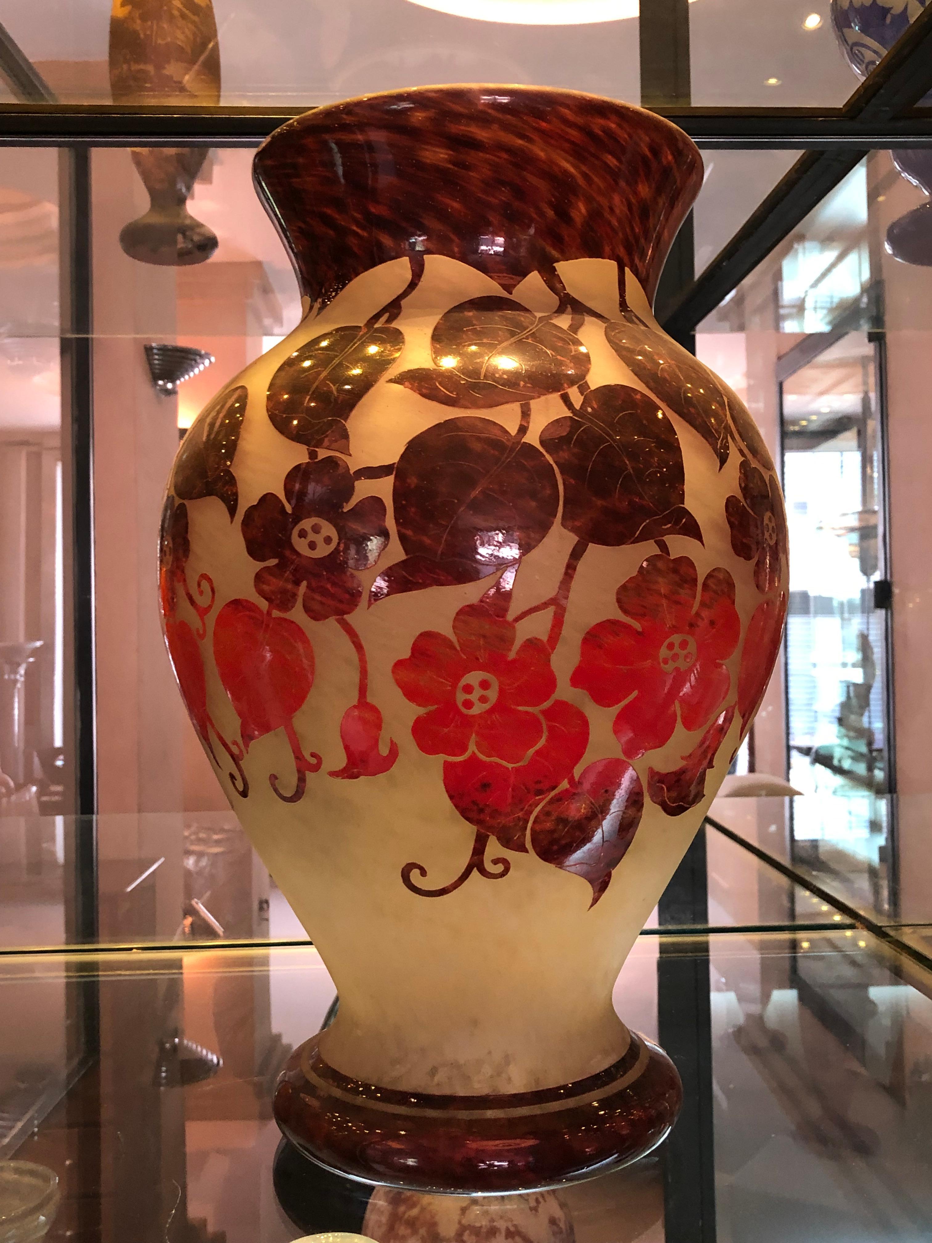 Early 20th Century Monumental Vase Sign: Degué For Sale