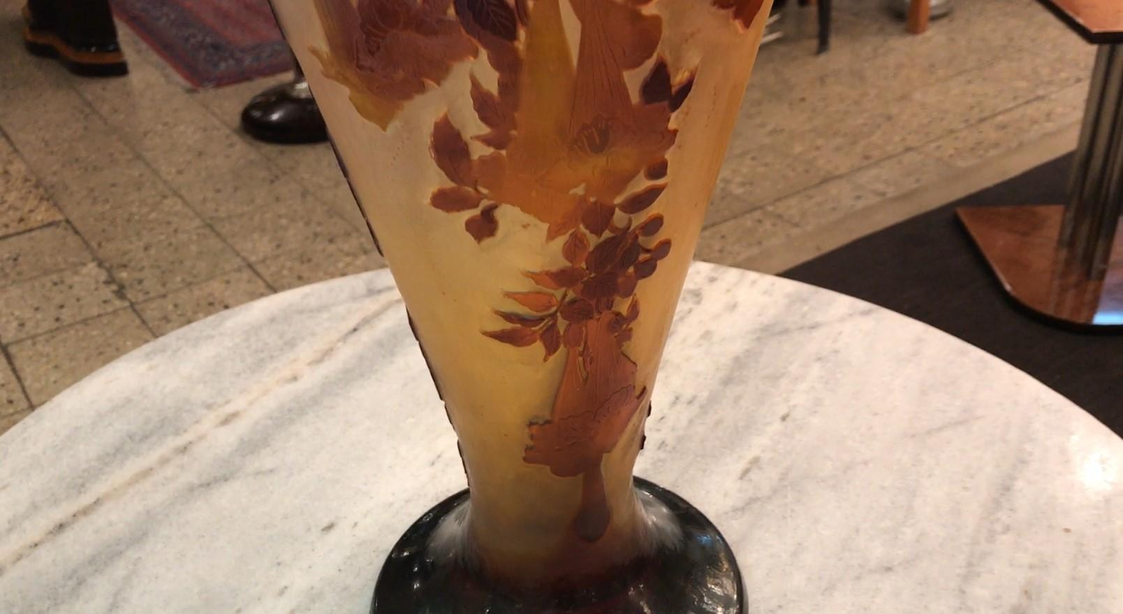 Vase monumental, Signe : Gallé, Style : Jugendstil, Art Nouveau, Liberty en vente 4