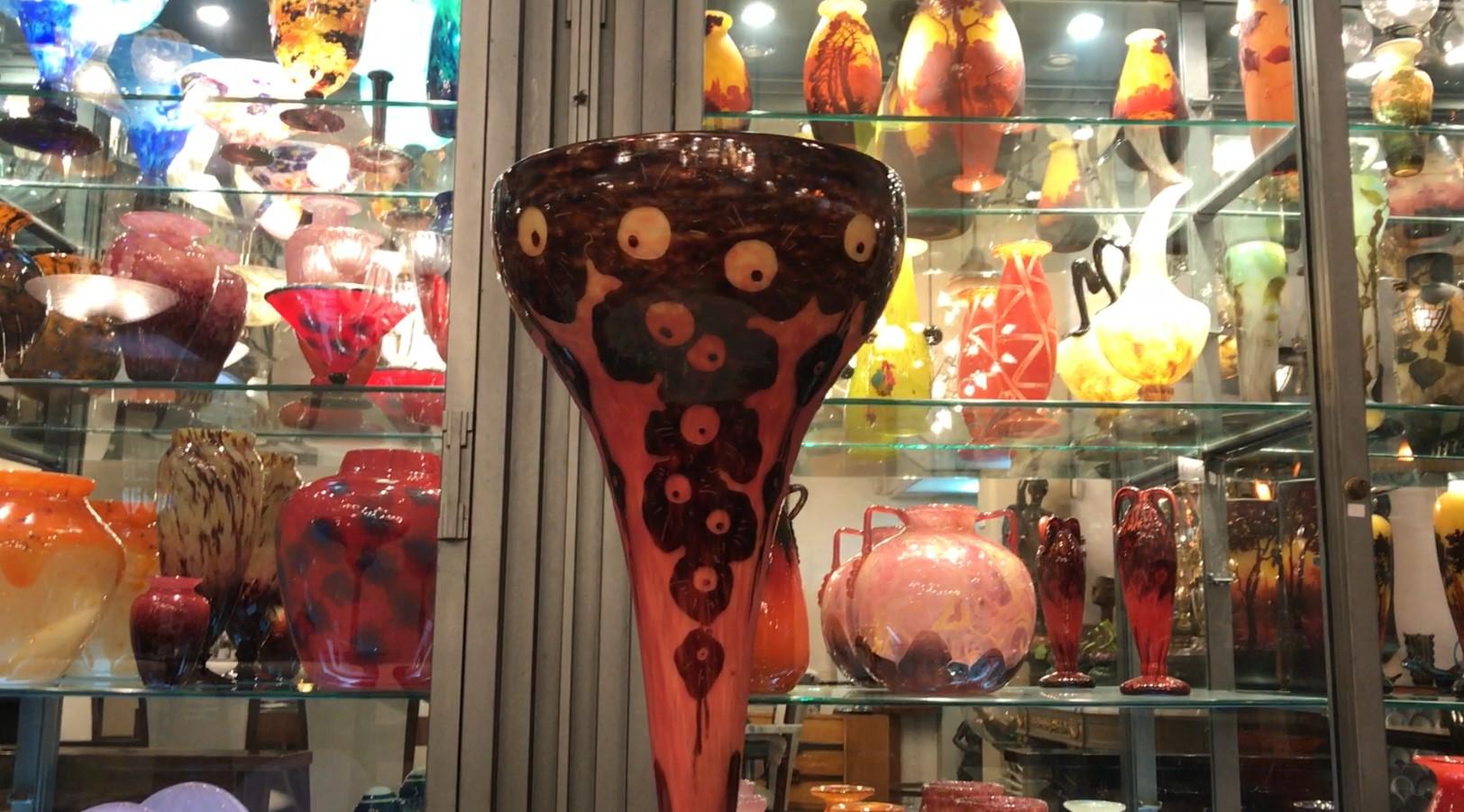 Vaso monumentale Sign: Le Verre Francais ( Decorazione Chene ) in vendita 5