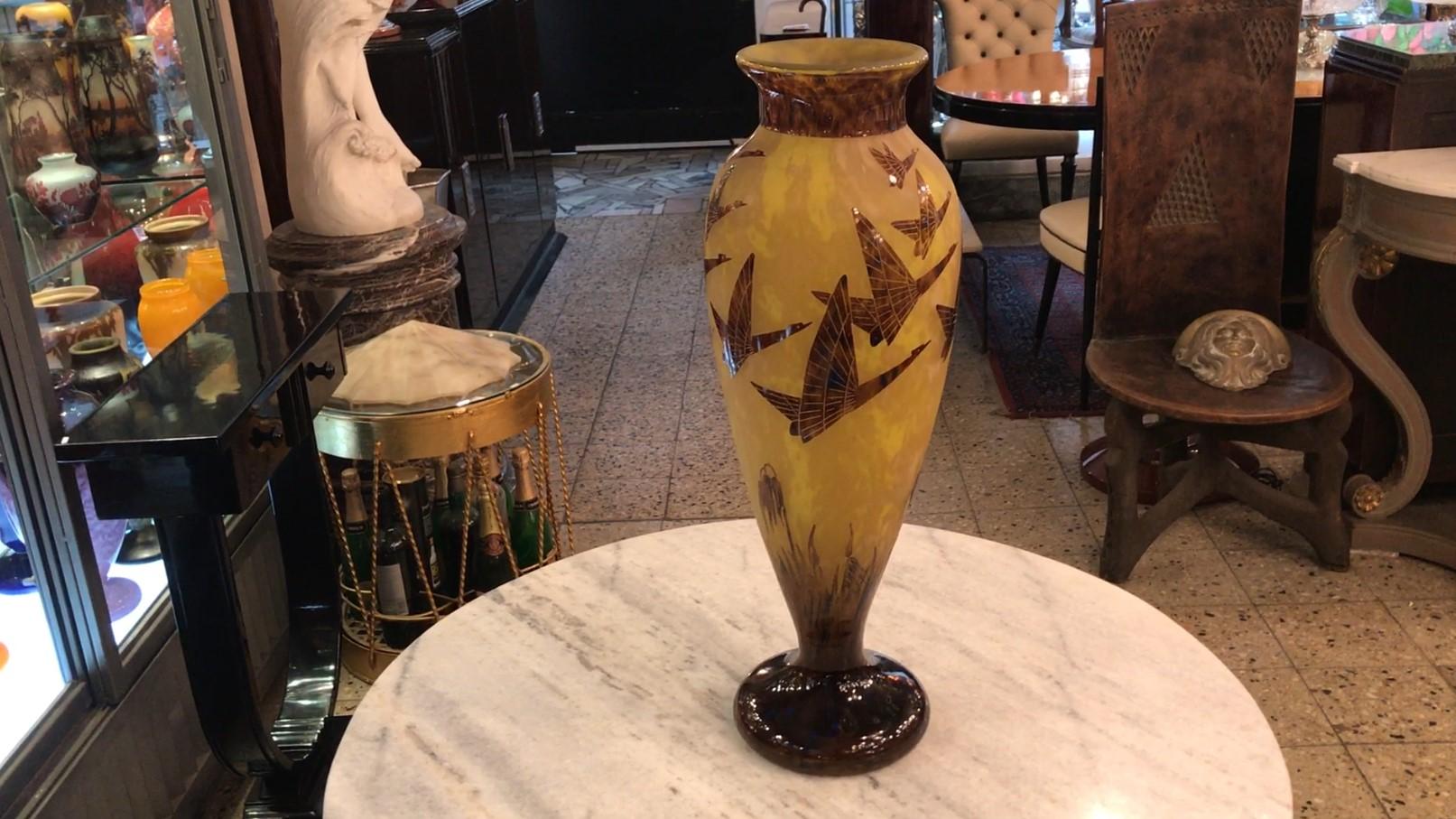 Monumental Vase Sign: Le Verre Francais France ( Decoration Halbrans ) For Sale 10
