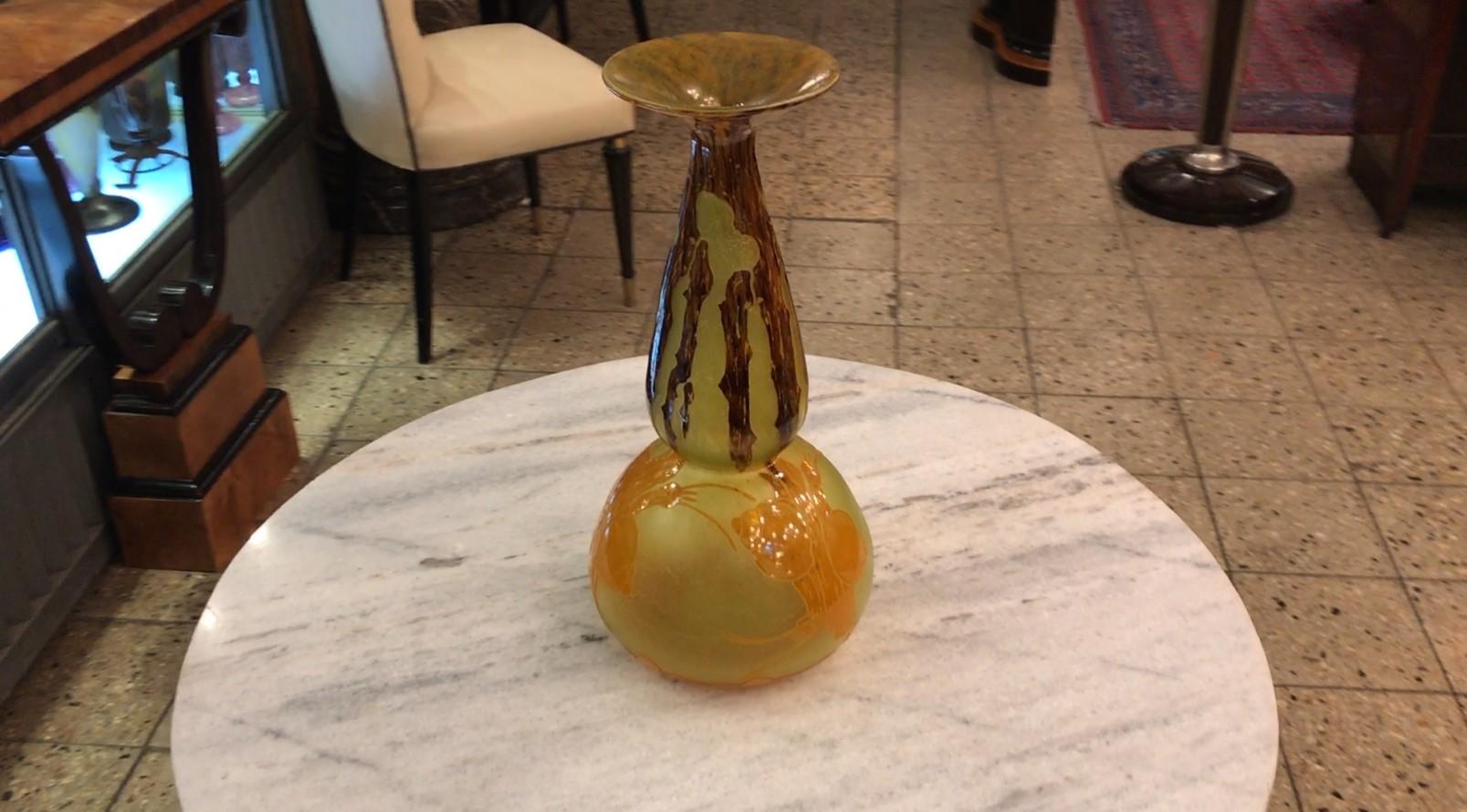 Vase Sign: Le Verre (Decoration Escargots / Snails) , Style:  Art Nouveau For Sale 5