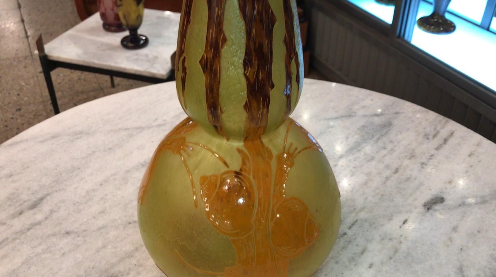 Vase Sign: Le Verre (Decoration Escargots / Snails) , Style:  Art Nouveau For Sale 11