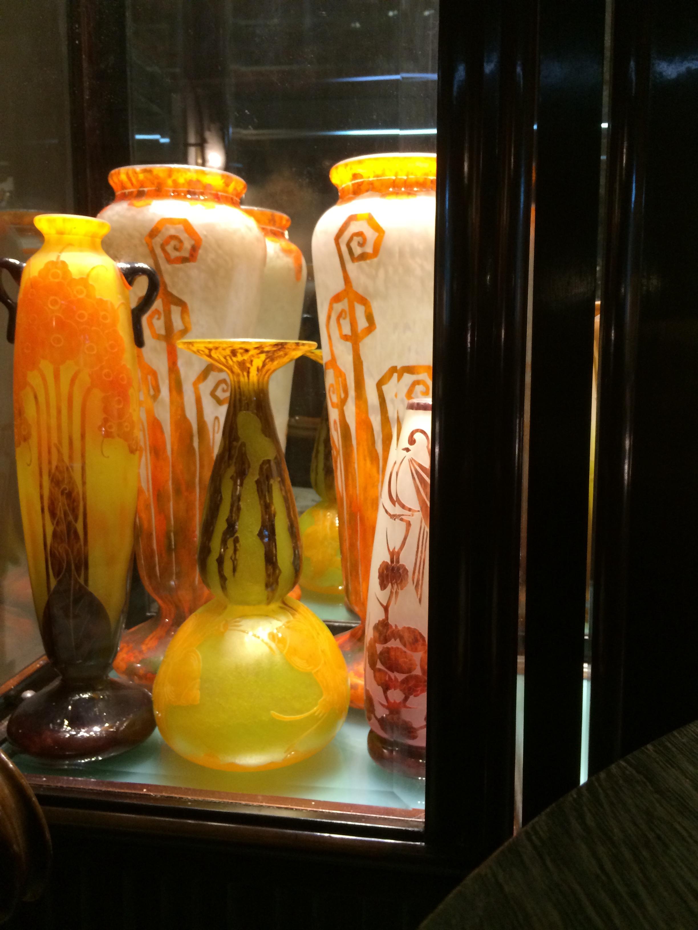 Art Glass Vase Sign: Le Verre (Decoration Escargots / Snails) , Style:  Art Nouveau For Sale