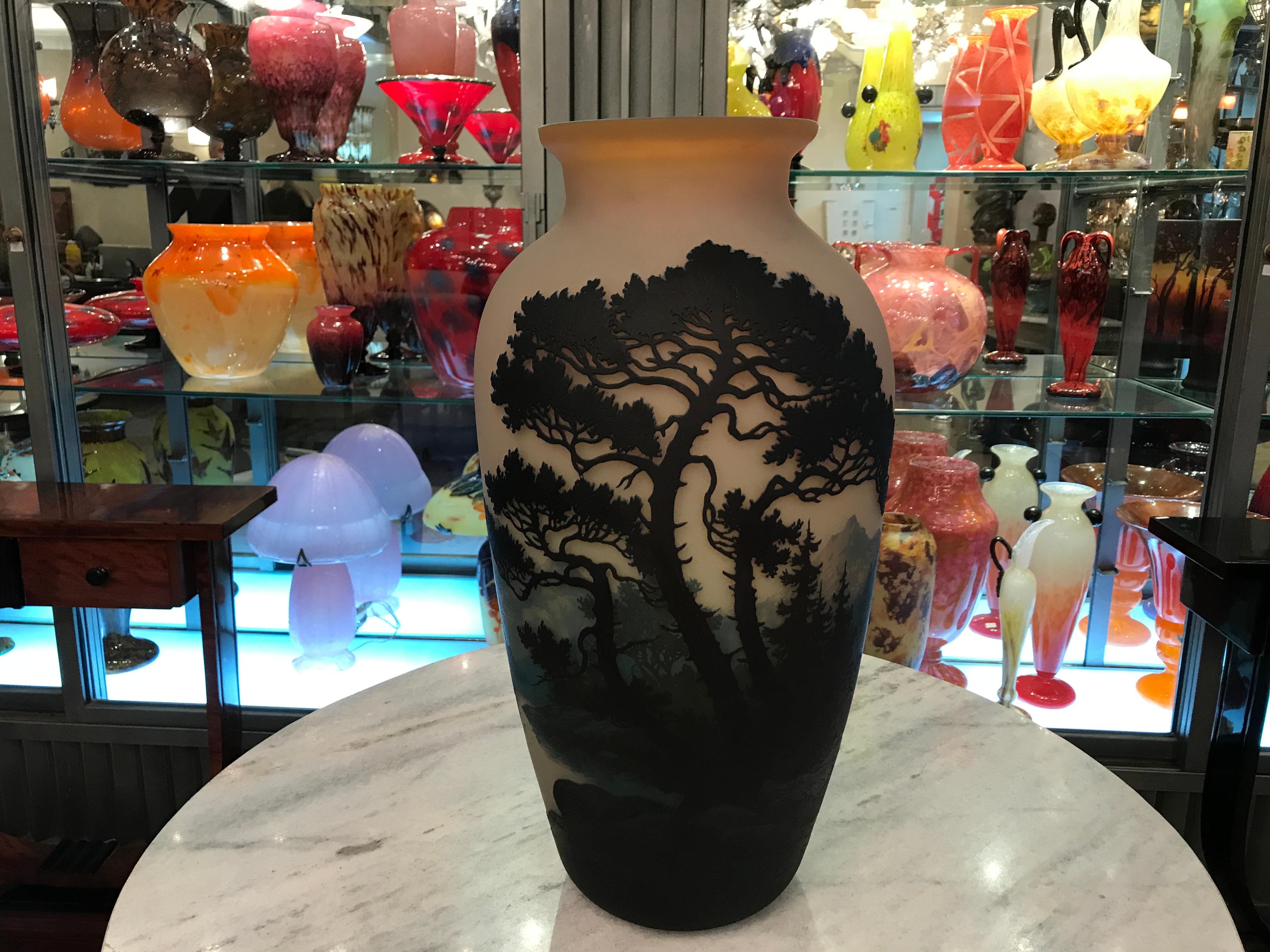 Monumental Vase, Sign: Muller Fres Luneville, Jugendstil, Art Nouveau, liberty For Sale 2