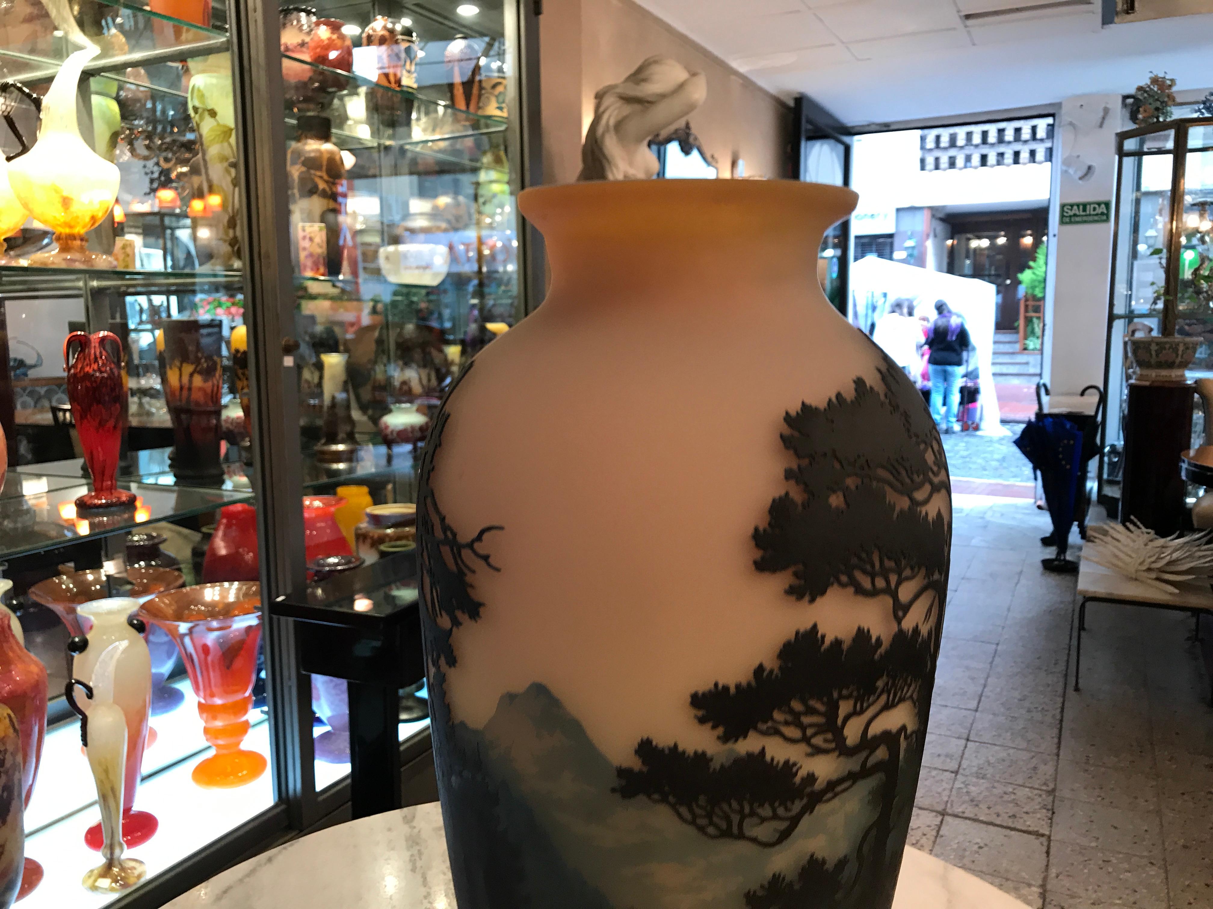 Monumental Vase, Sign: Muller Fres Luneville, Jugendstil, Art Nouveau, liberty For Sale 7
