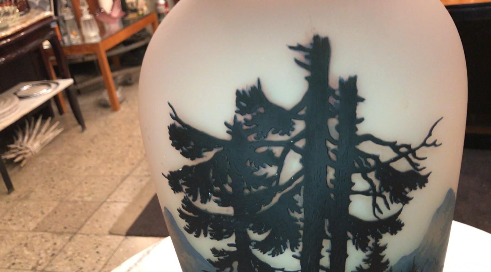 Monumental Vase, Sign: Muller Fres Luneville, Jugendstil, Art Nouveau, liberty For Sale 11