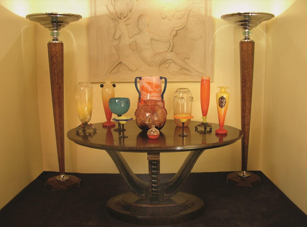 Vetro artistico Vaso monumentale firmato Schneider ( Decoración Jade ) con applicazioni, 1924 in vendita