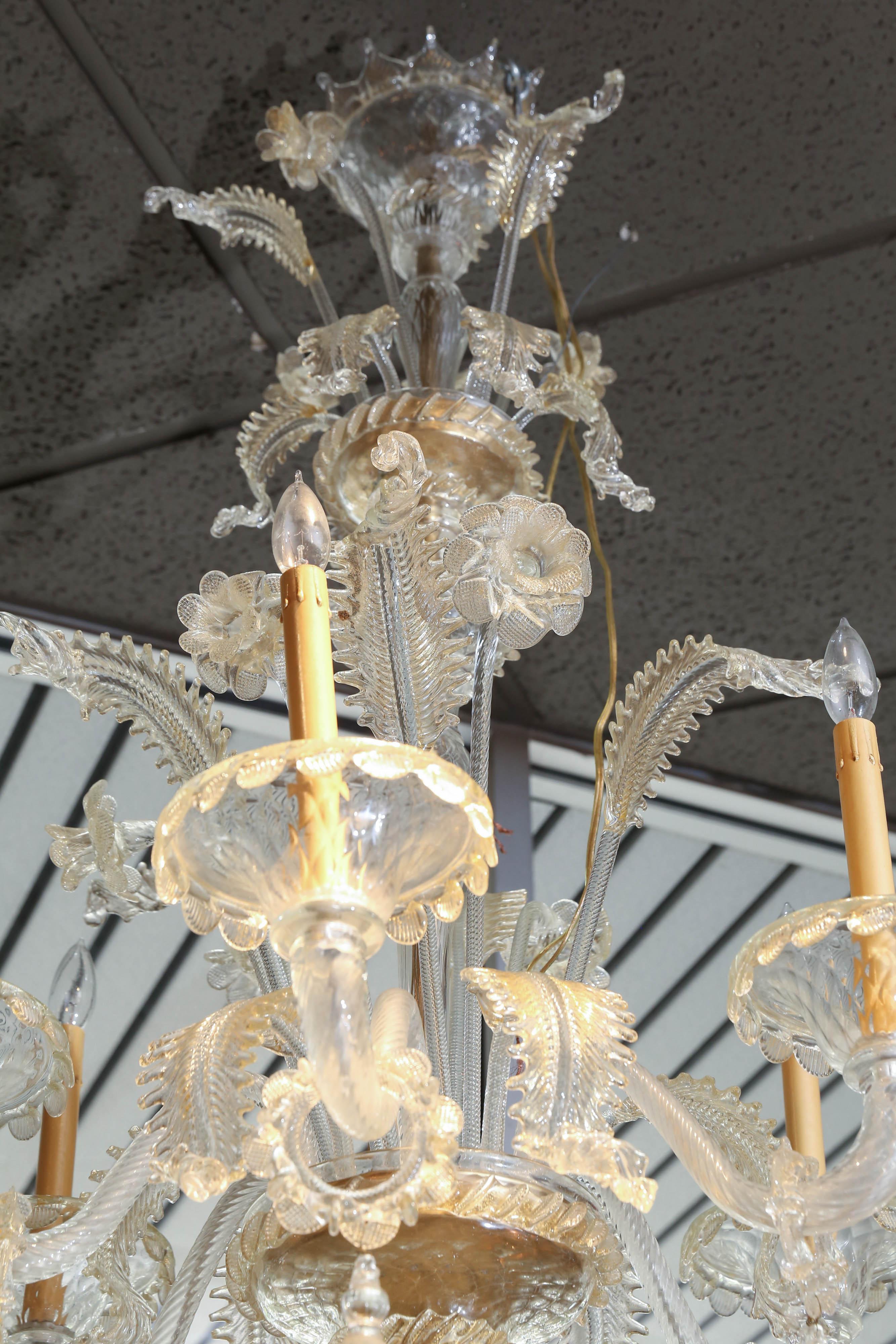 20th Century Monumental Venetian Glass Chandelier with 18 Lights on Two Tiers in Pale Gold