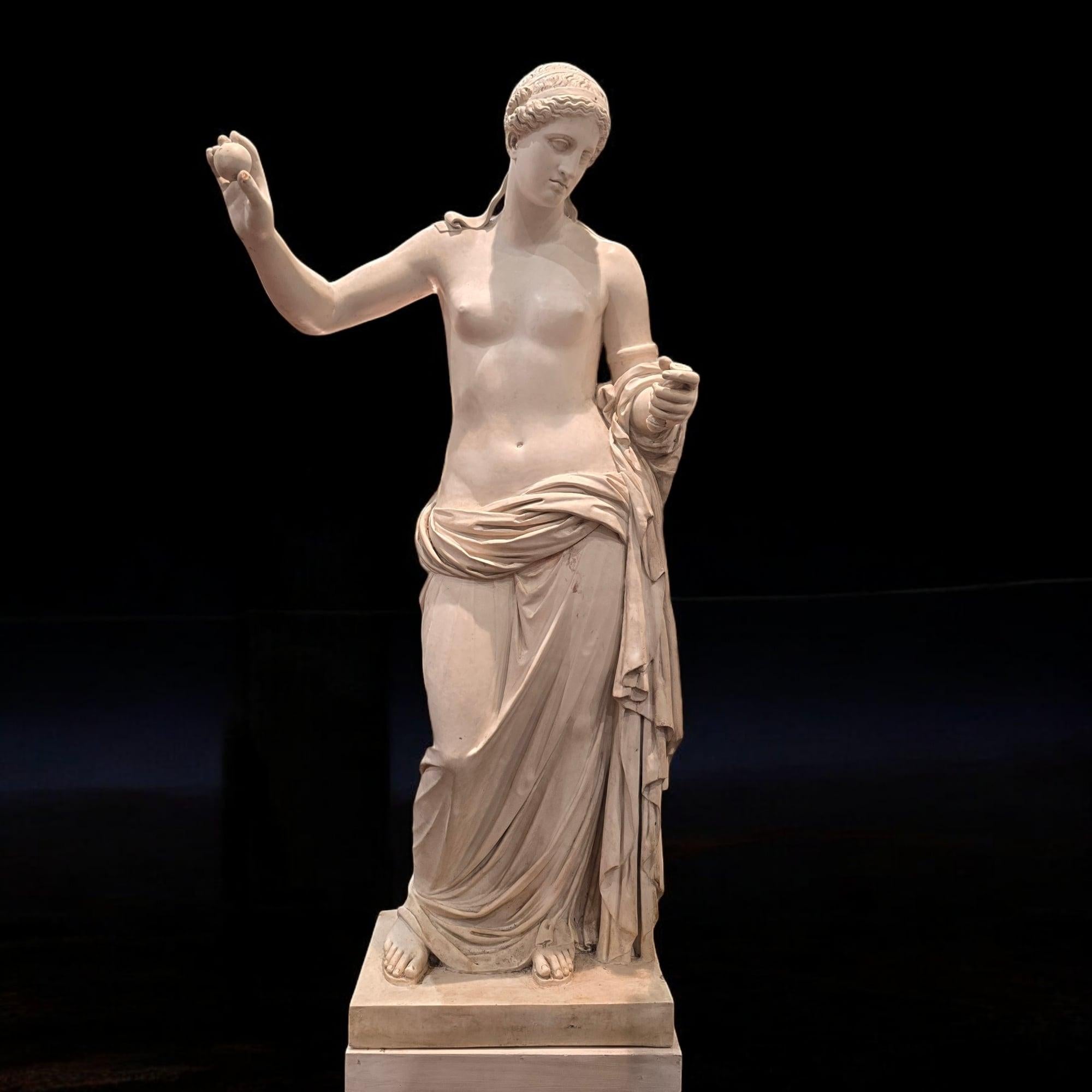 MONUMENTAL VENUS OF ARLES SCULPTURE - 225 cm, MUSEE DU LOUVRE For Sale 9