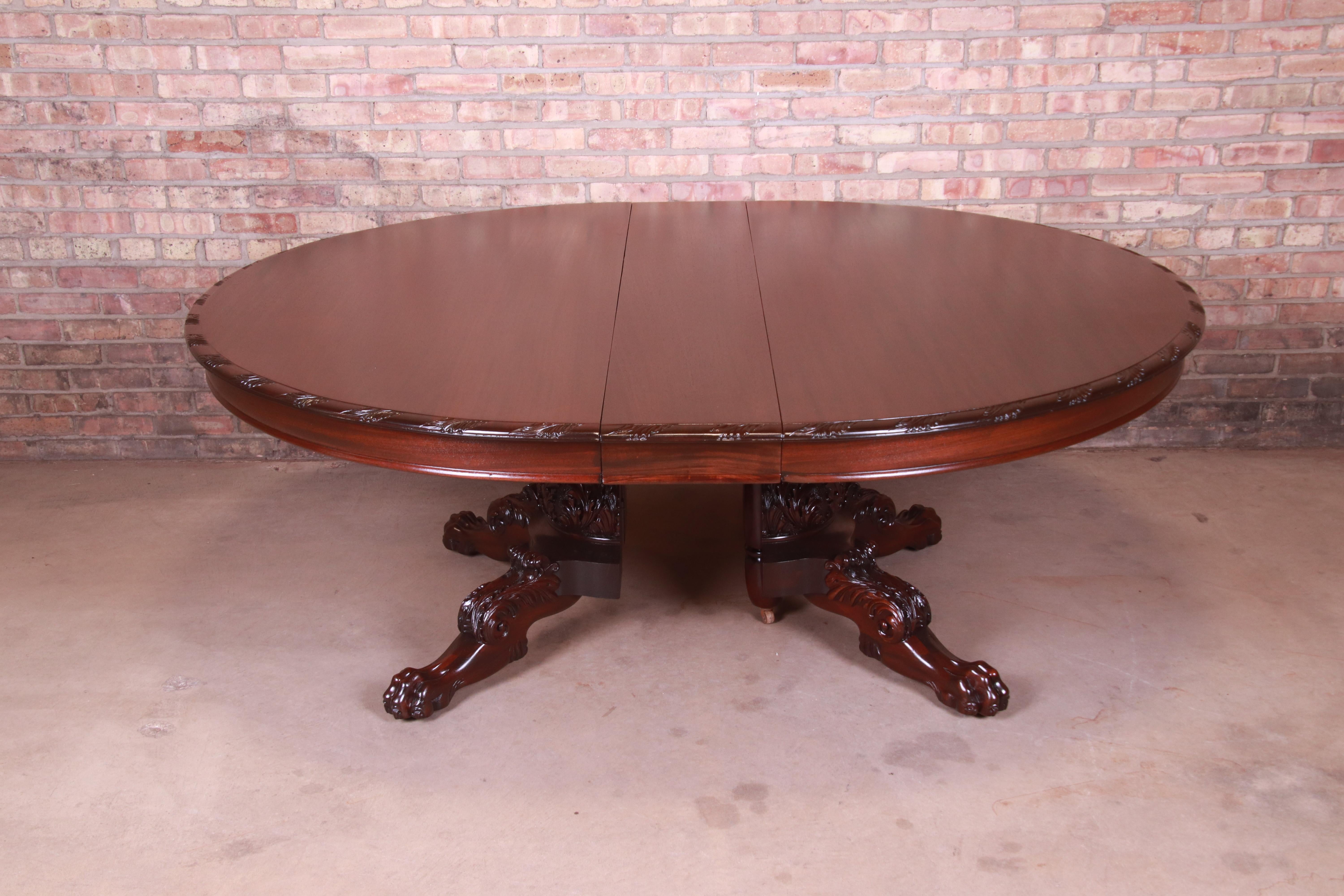 Monumental Victorian Carved Mahogany Dining Table with Seven Leaves, Refinished 12