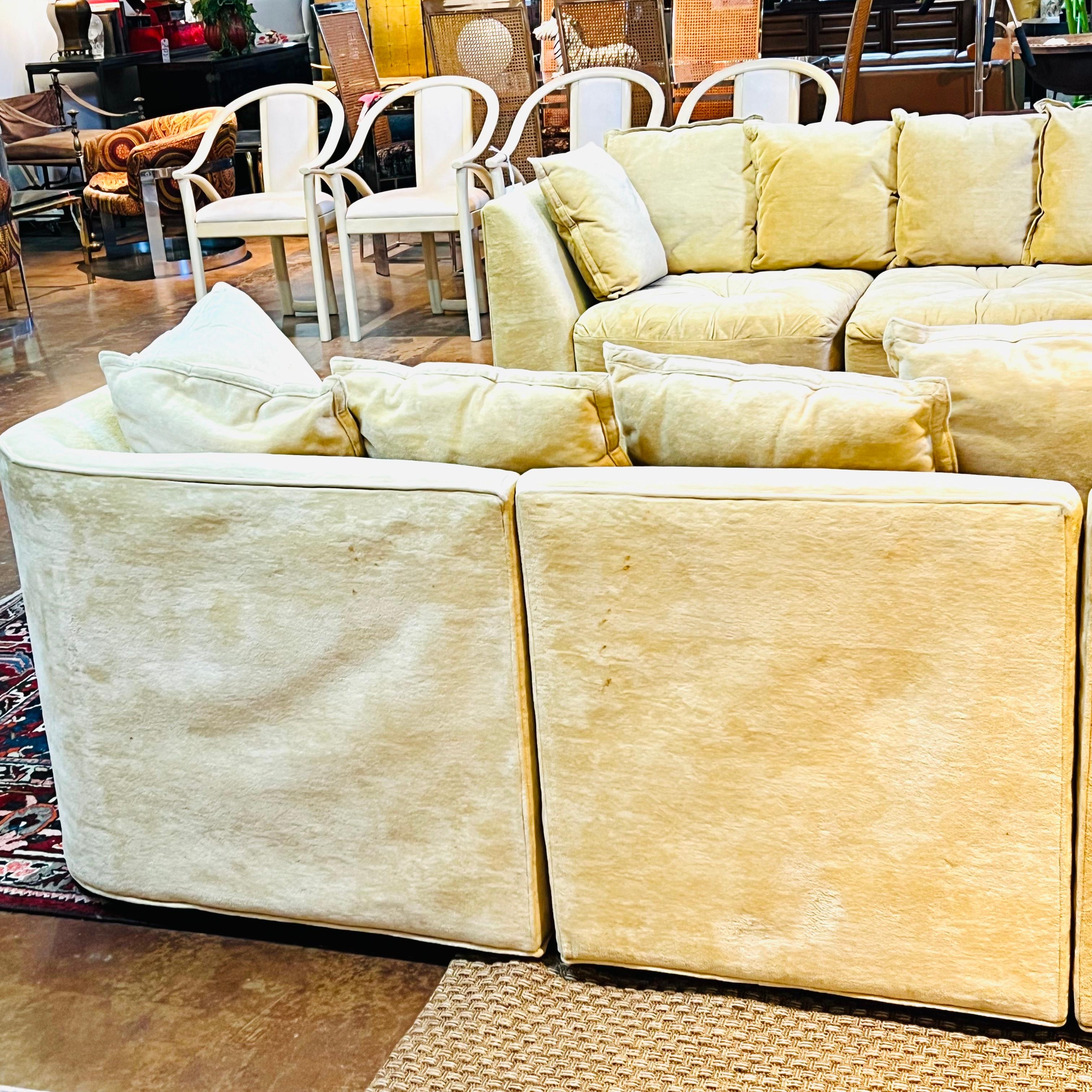Monumental canapé sectionnel vintage 12 pièces en vente 7