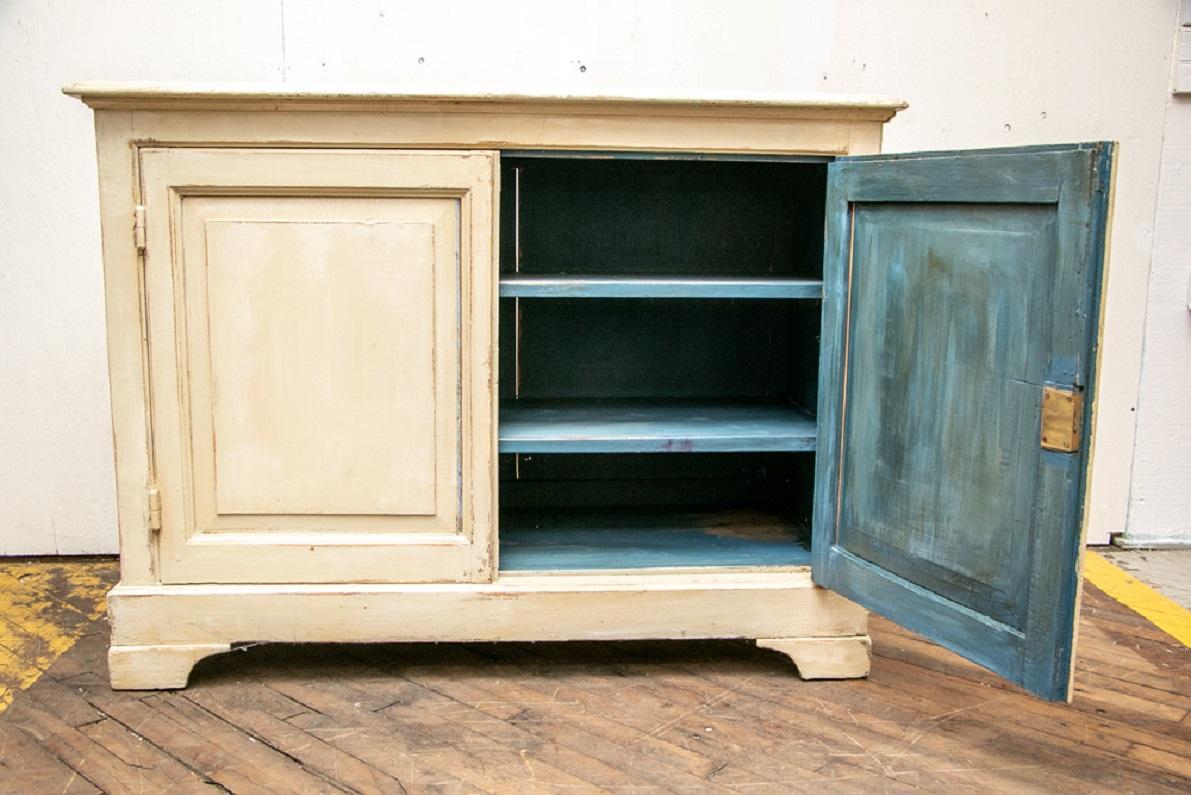 Fine and Large French Style Distressed Painted Wood Display Case For Sale 3