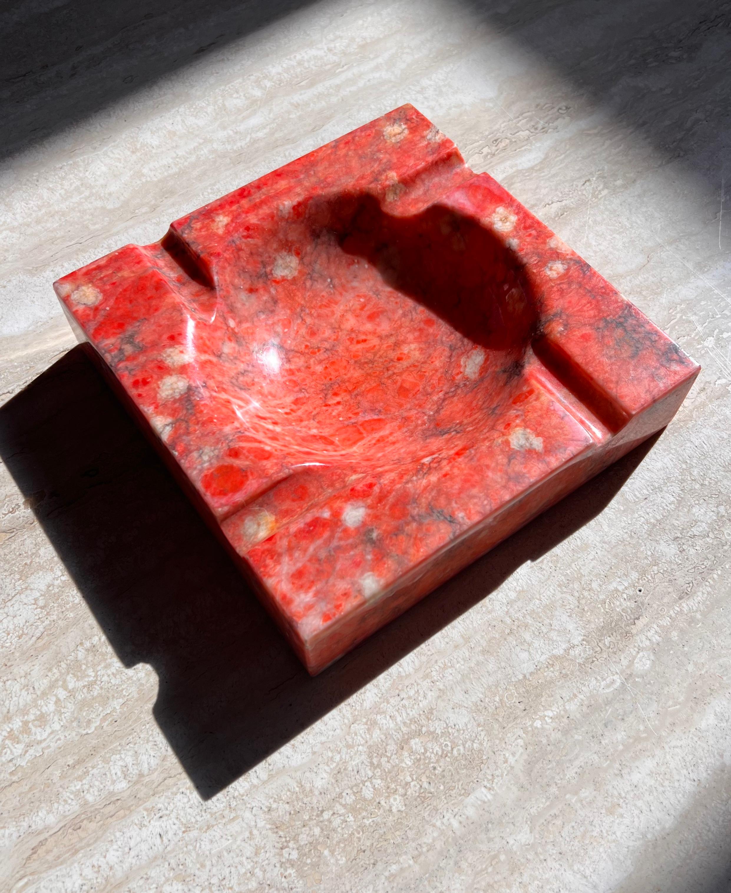 Monumental Vintage Italian marble ashtray in coral red, 1960s 7