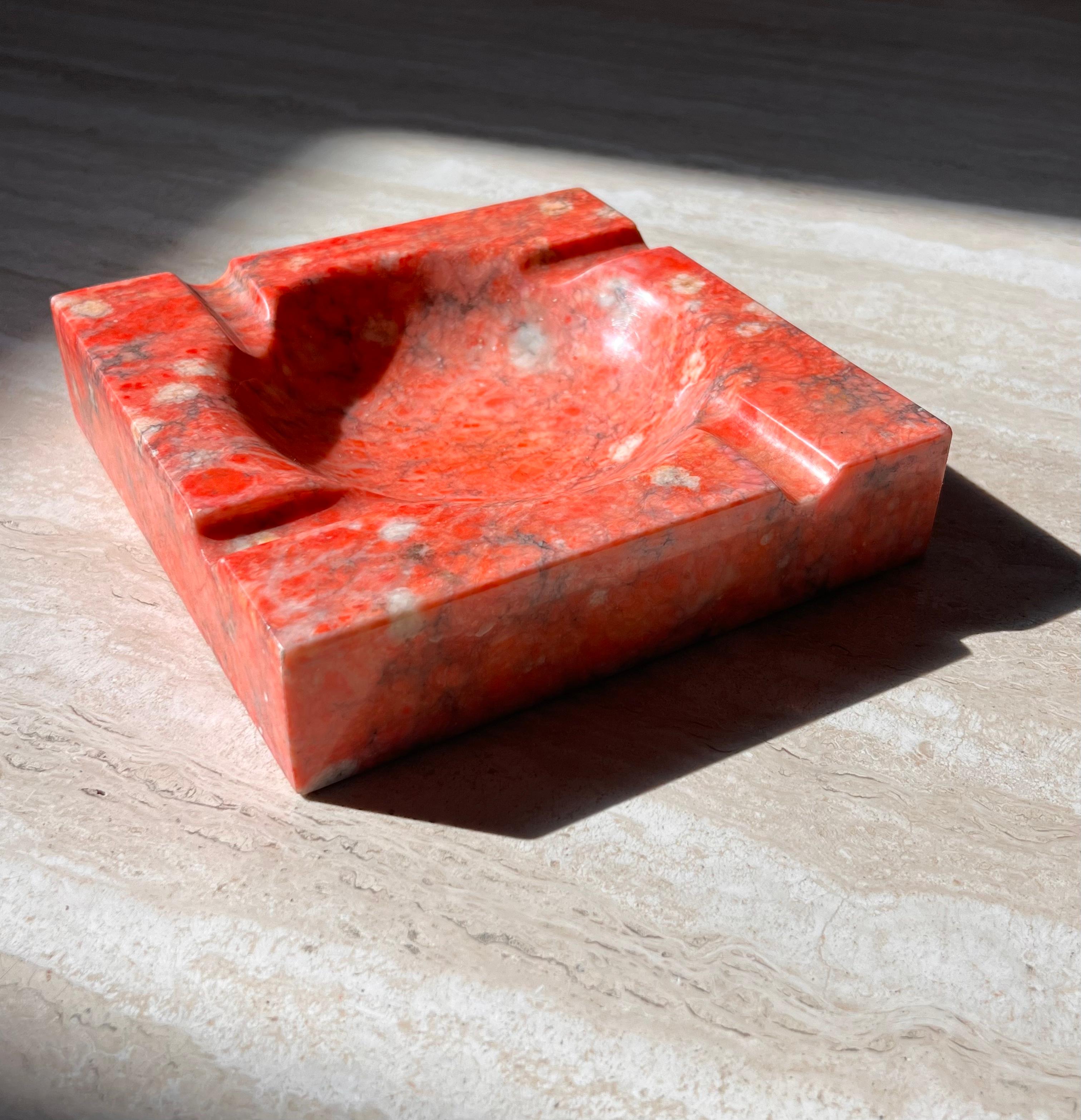 Monumental Vintage Italian marble ashtray in coral red, 1960s 10