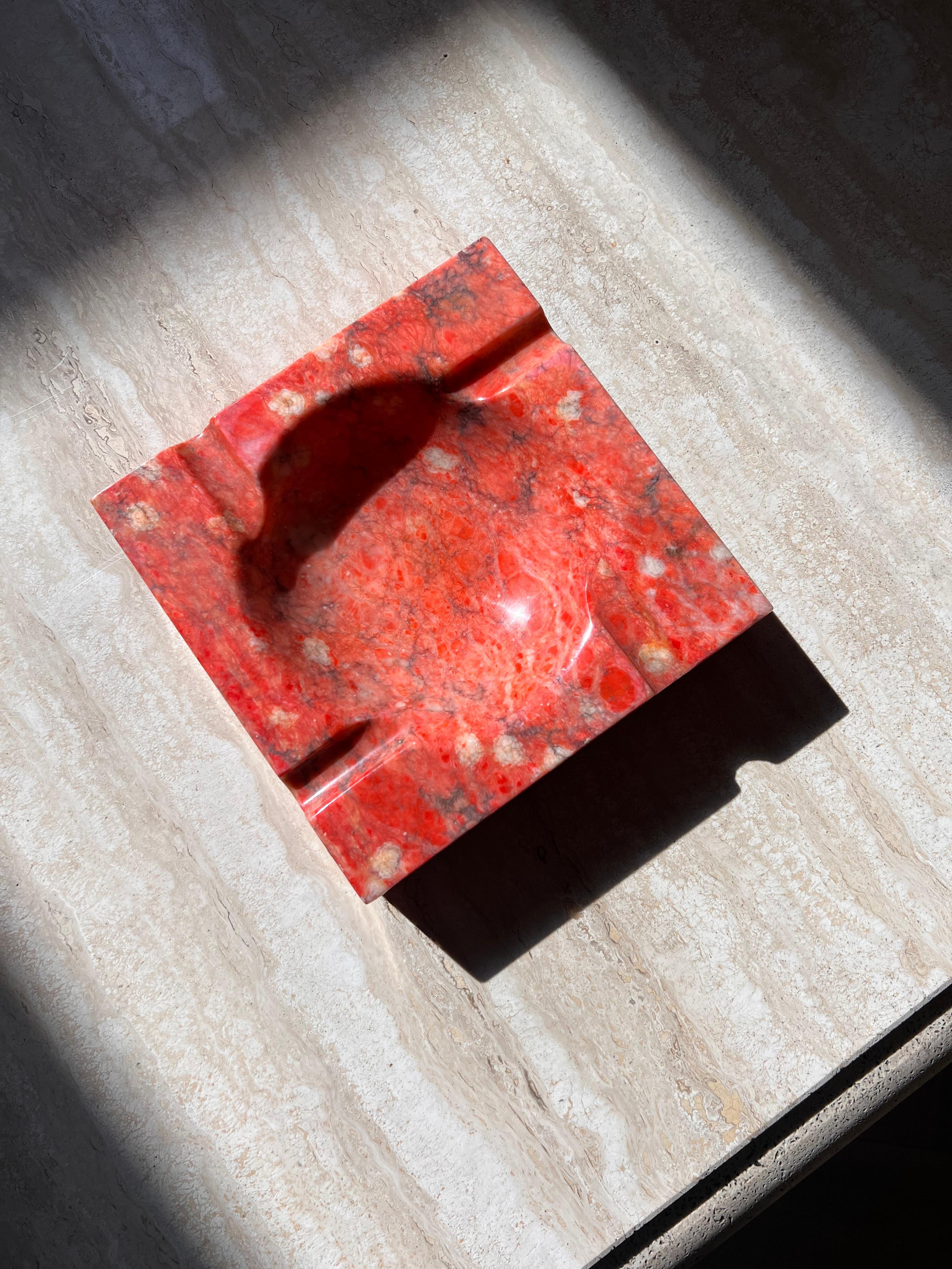 Monumental Vintage Italian marble ashtray in coral red, 1960s 11