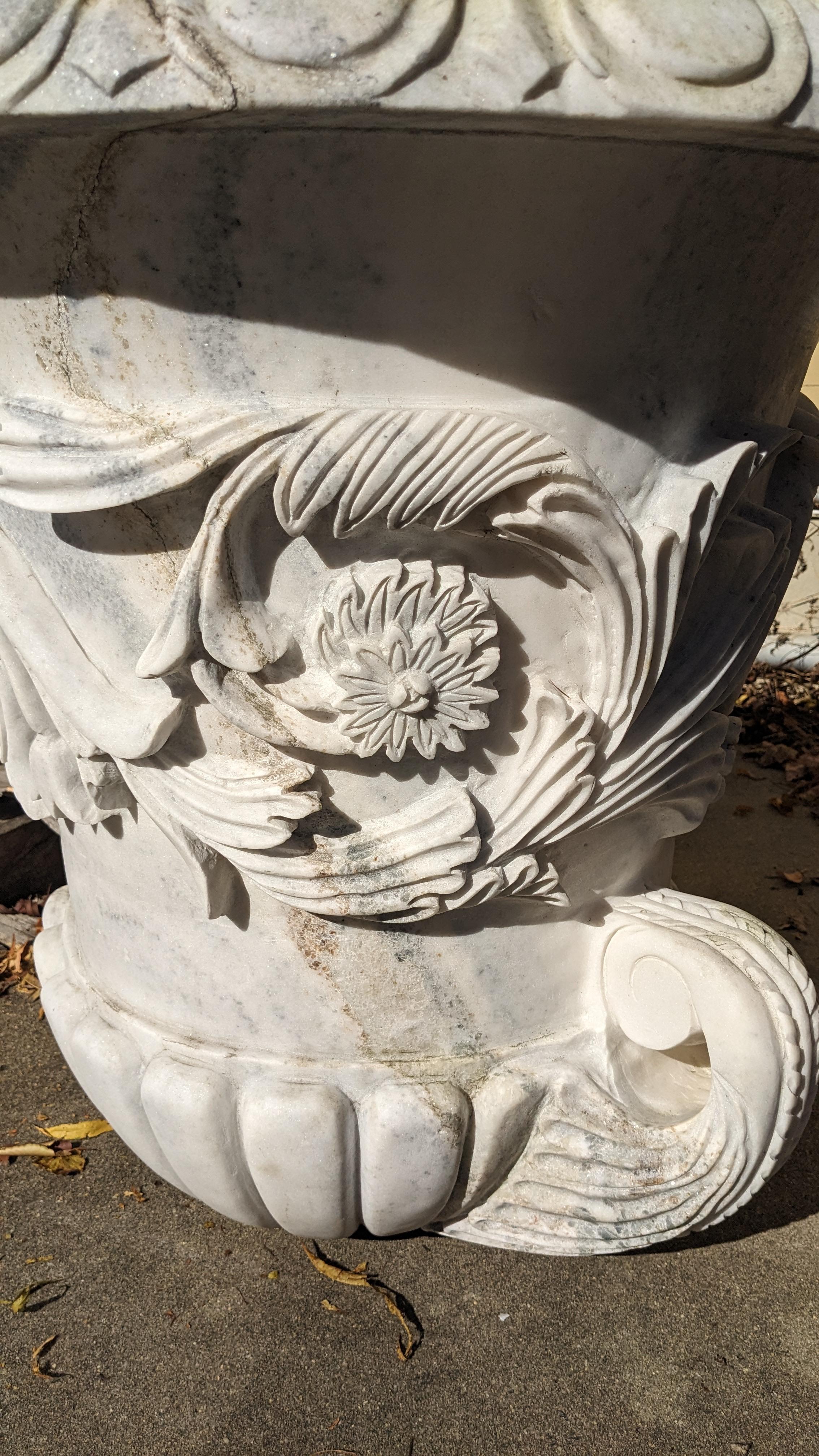 Monumental Jardinera Urna de Mármol Neoclásica Italiana Vintage Jardinera 42 en venta 6