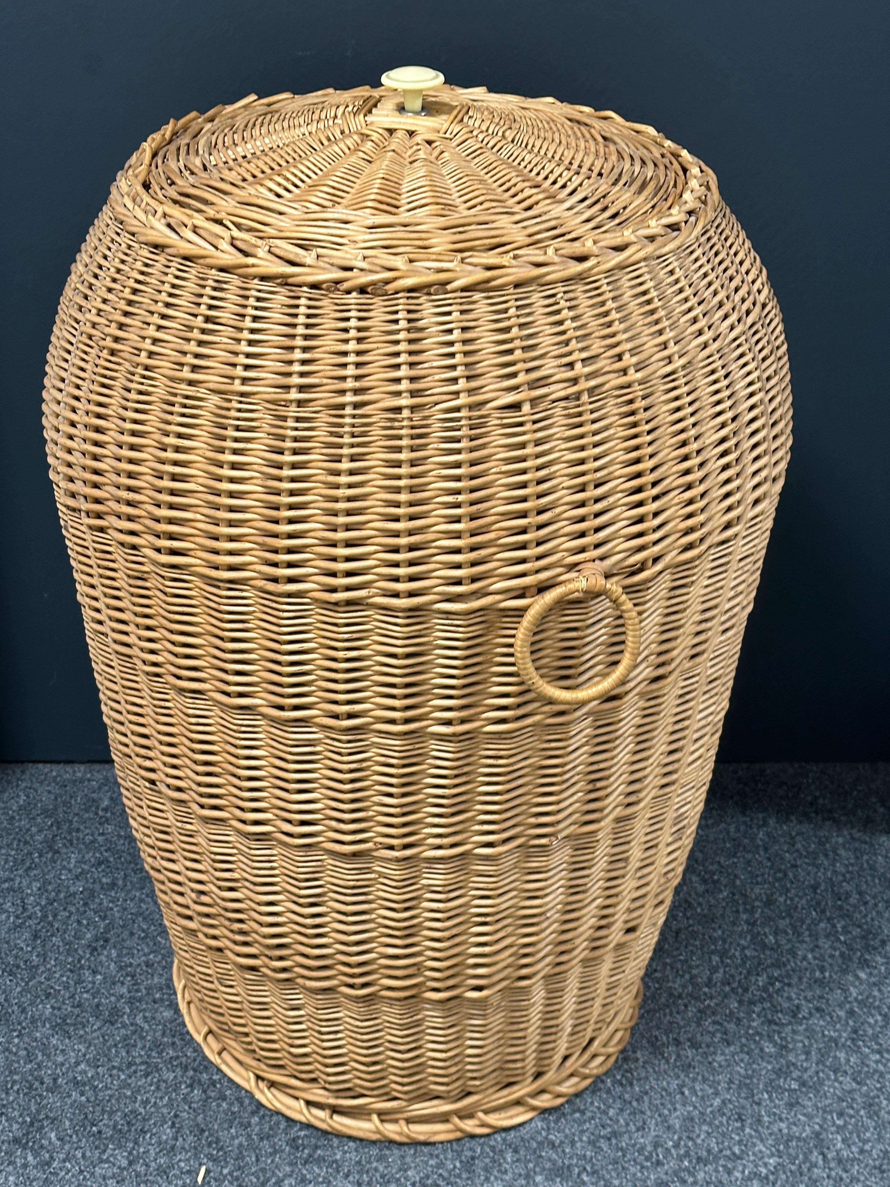Monumental Vintage Midcentury Wicker Laundry Basket Hamper, 1970s, German For Sale 8